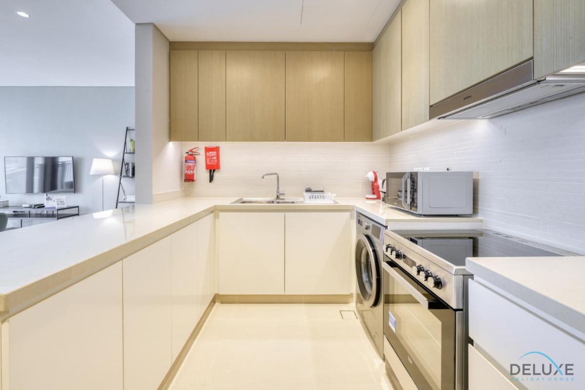 Sophisticated 2BR at 5242 Tower 1 Dubai Marina by Deluxe Holiday Homes