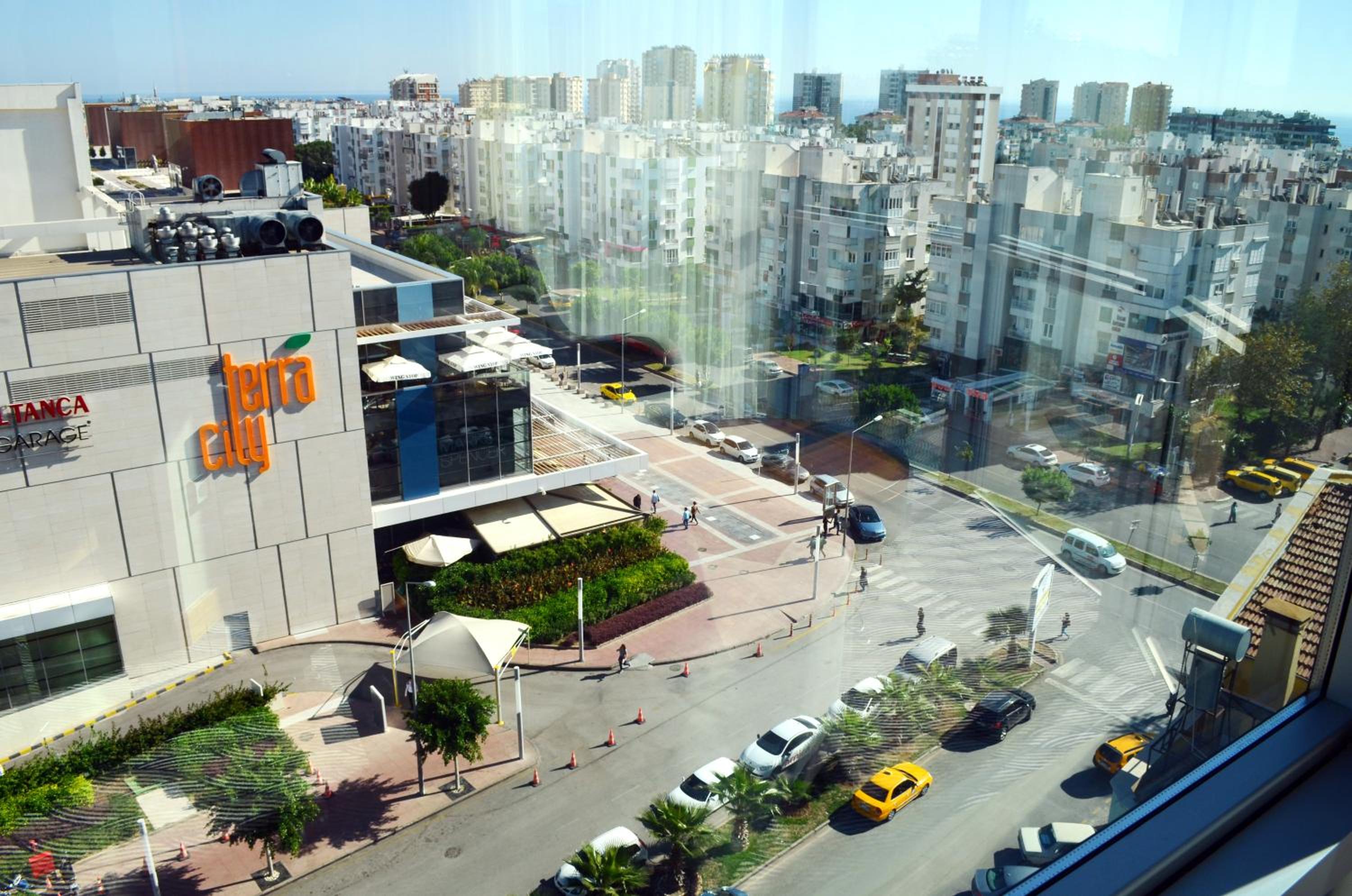 City Live Hotel - Image 9