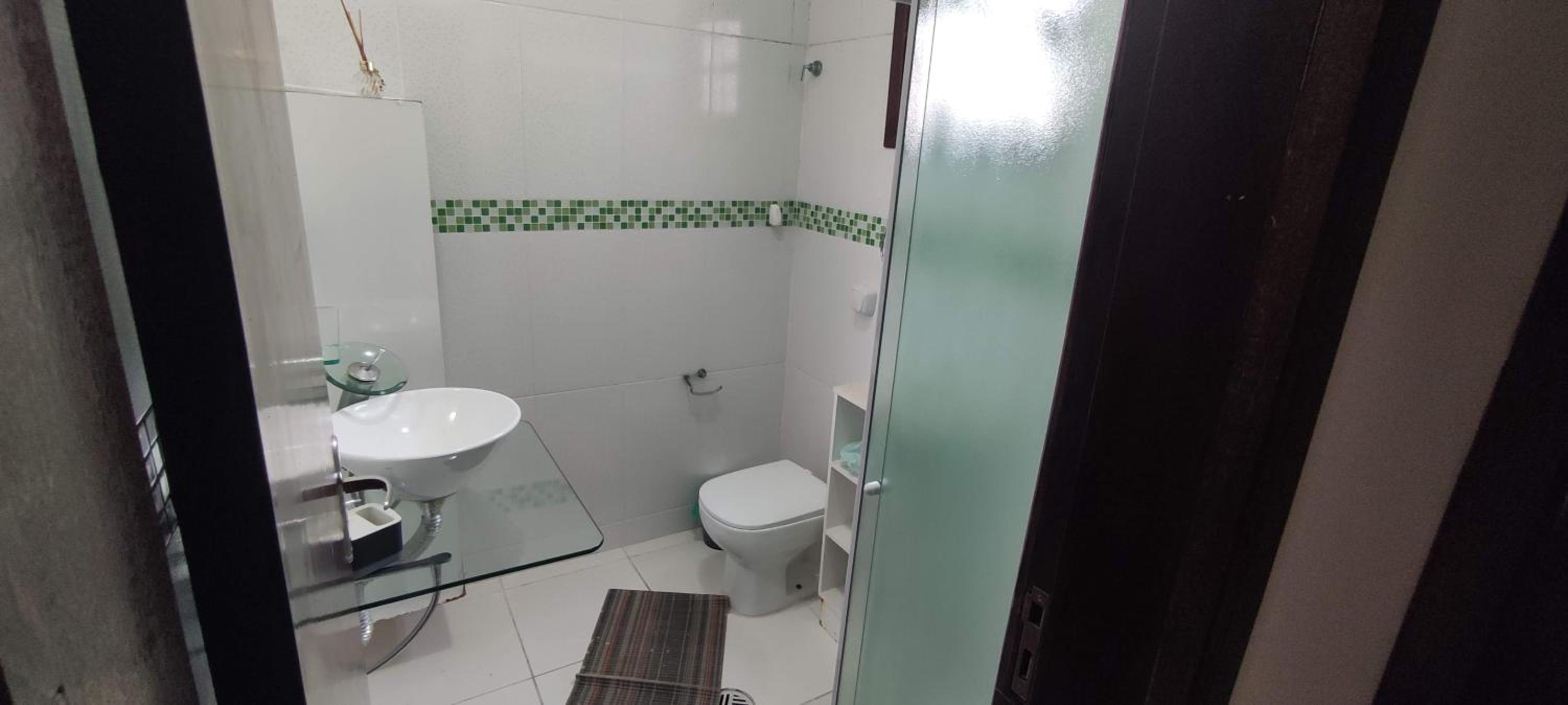 Casa com Wi-Fi Qualidade- Ar Condicionado - Completa - Praia da Enseada