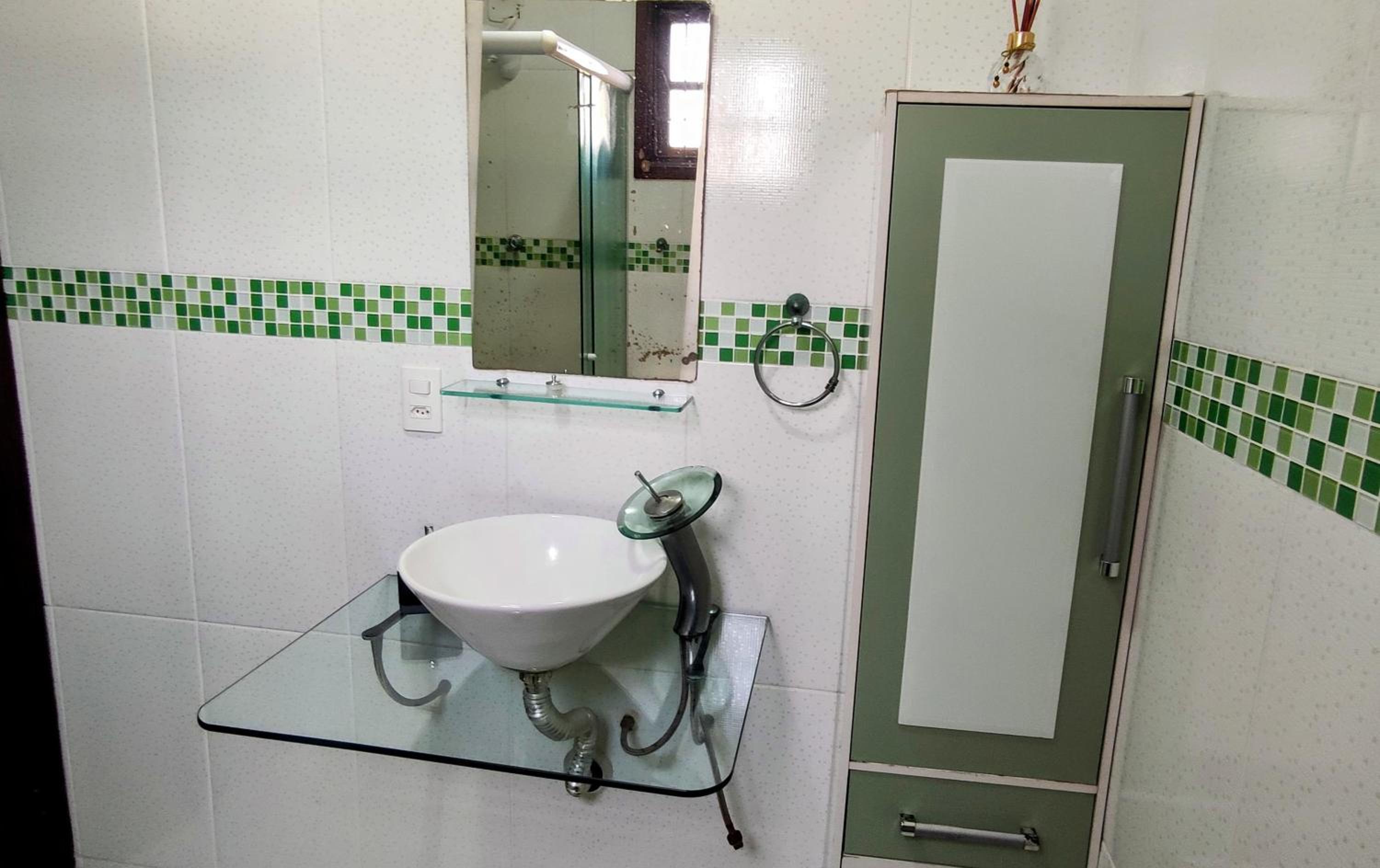 Casa com Wi-Fi Qualidade- Ar Condicionado - Completa - Praia da Enseada
