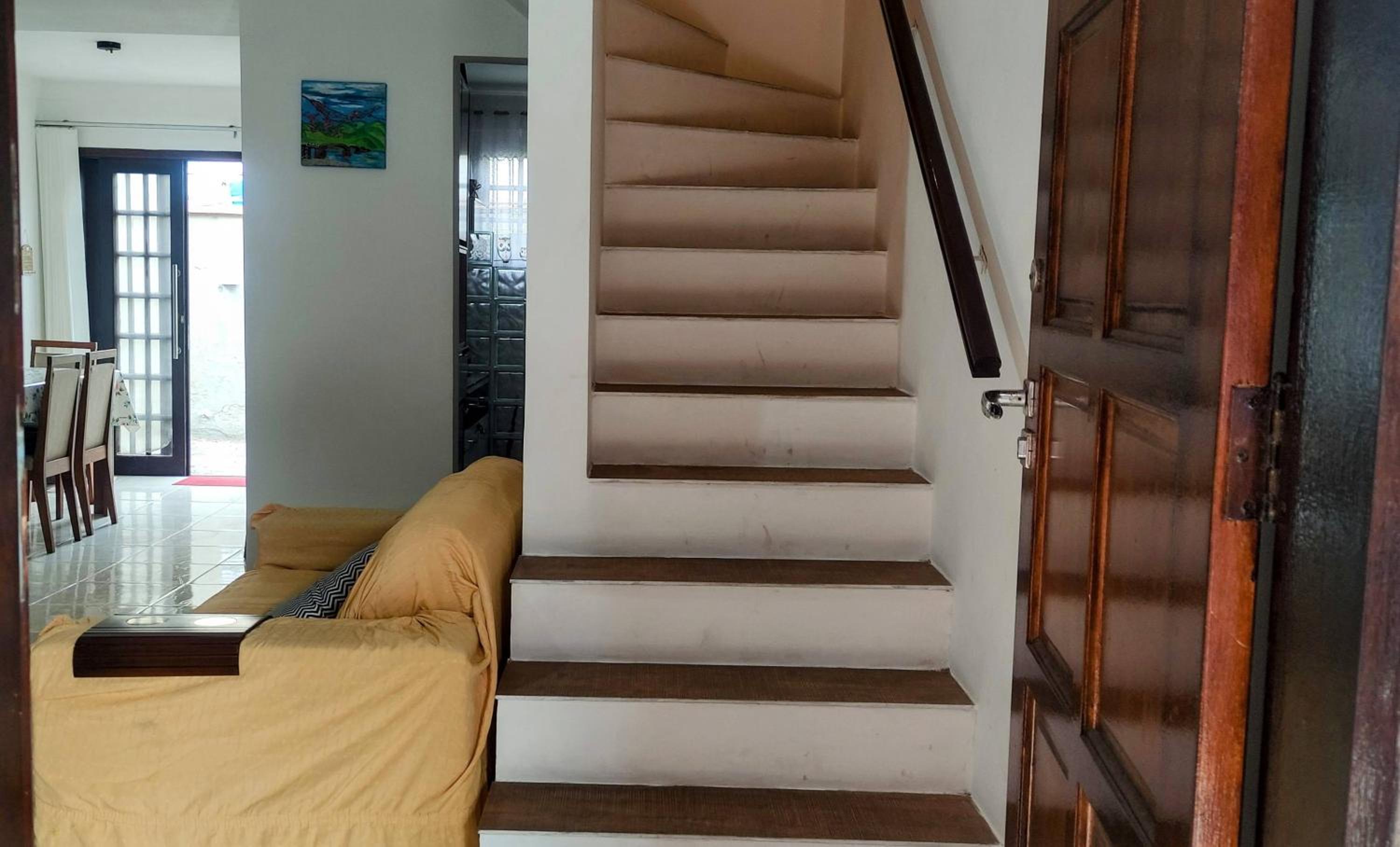Casa com Wi-Fi Qualidade- Ar Condicionado - Completa - Praia da Enseada