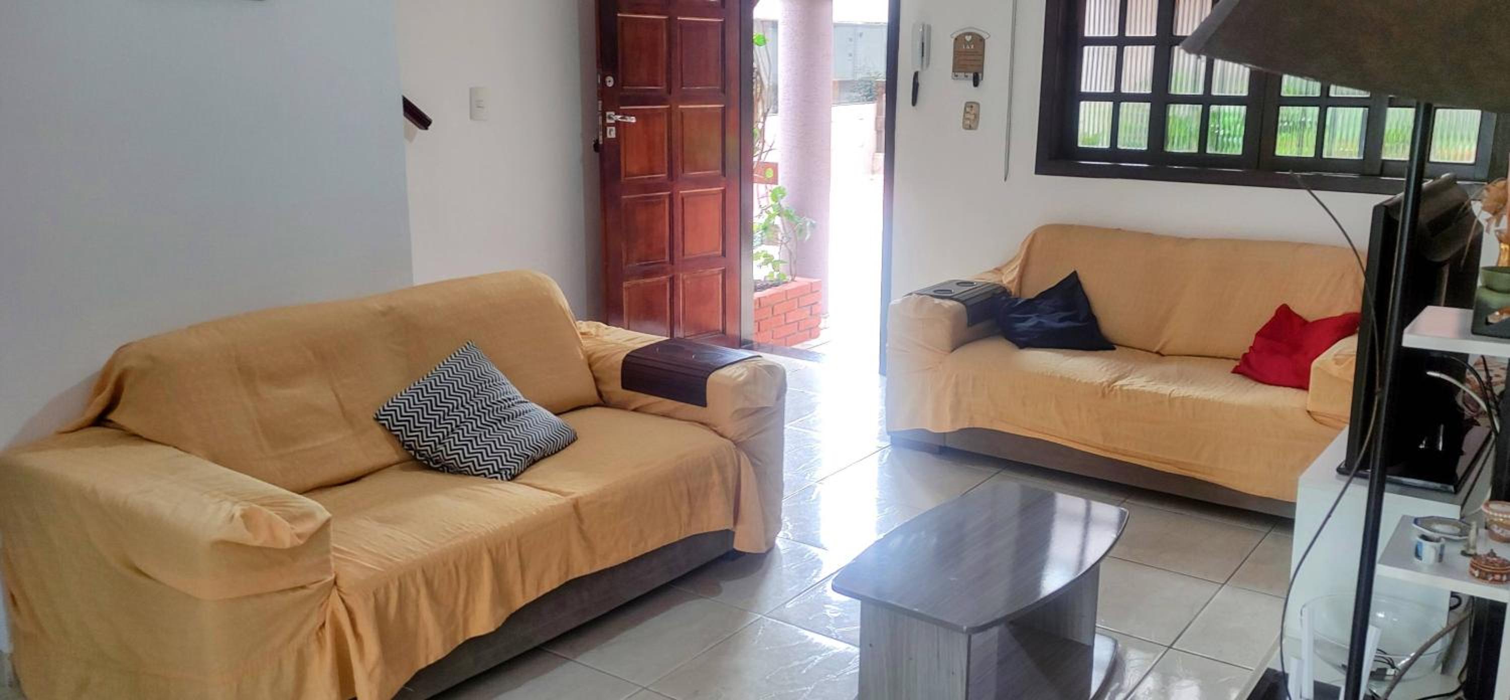 Casa com Wi-Fi Qualidade- Ar Condicionado - Completa - Praia da Enseada