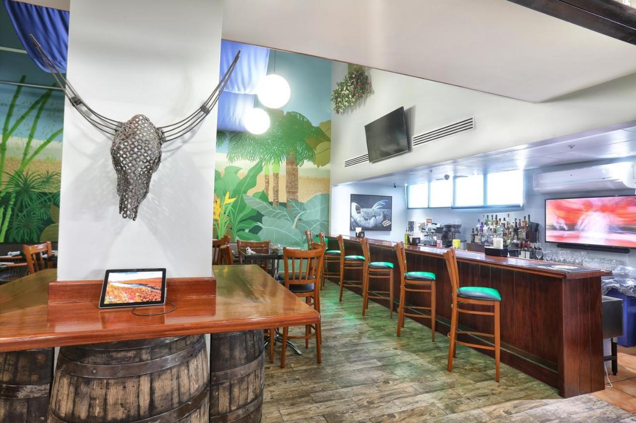 San Juan Airport Hotel - Property Image 6