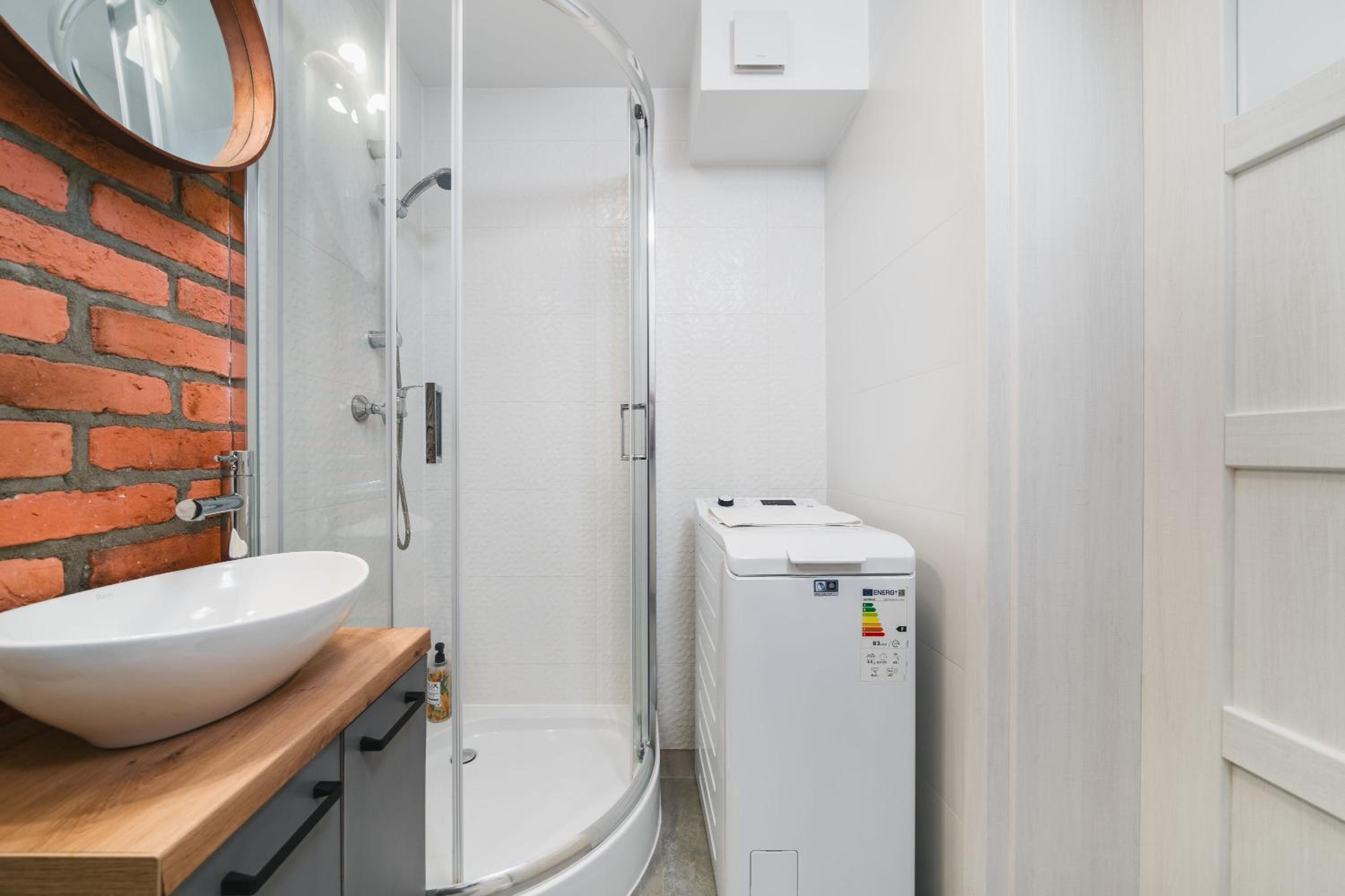 Ice Apartments
