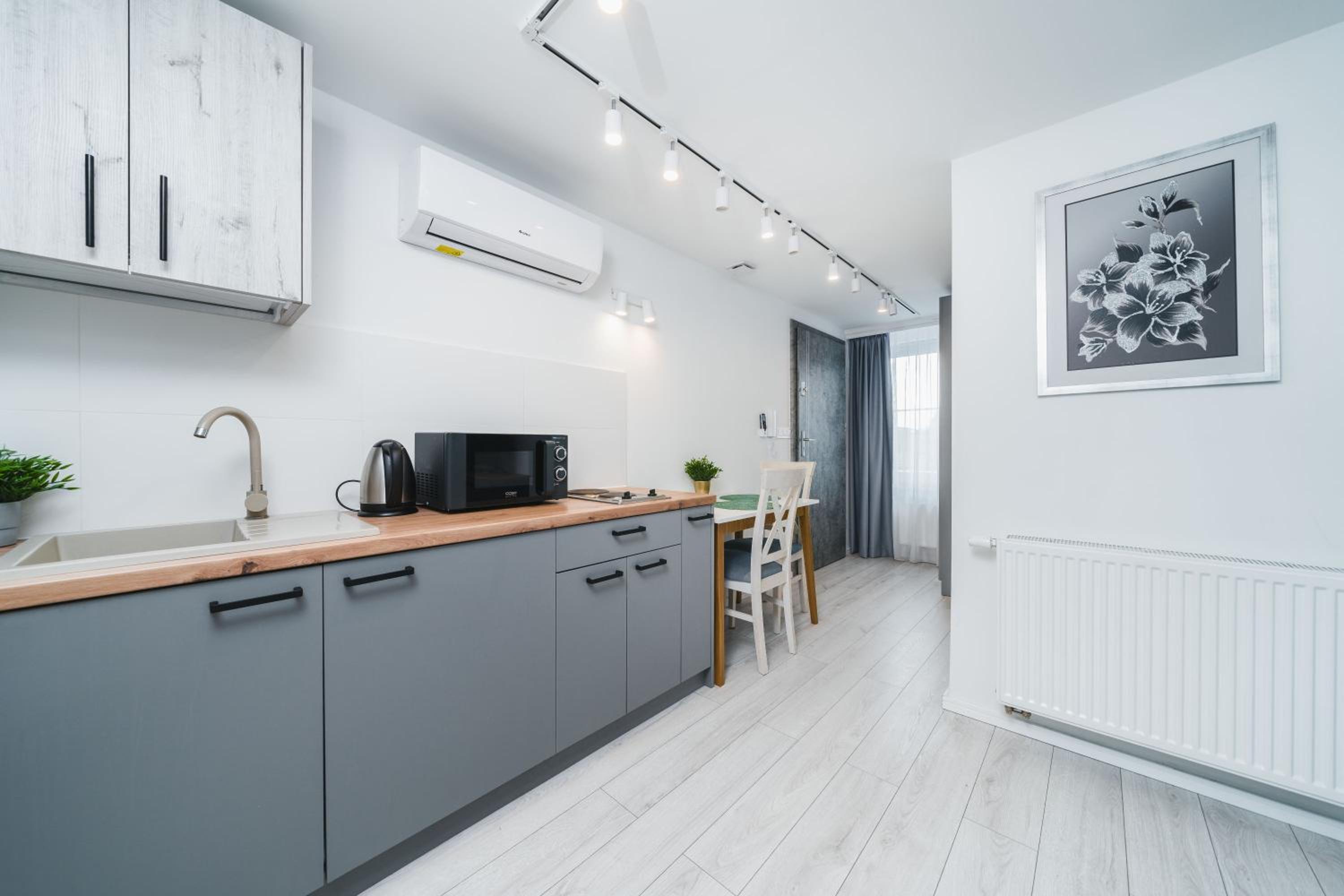 Ice Apartments