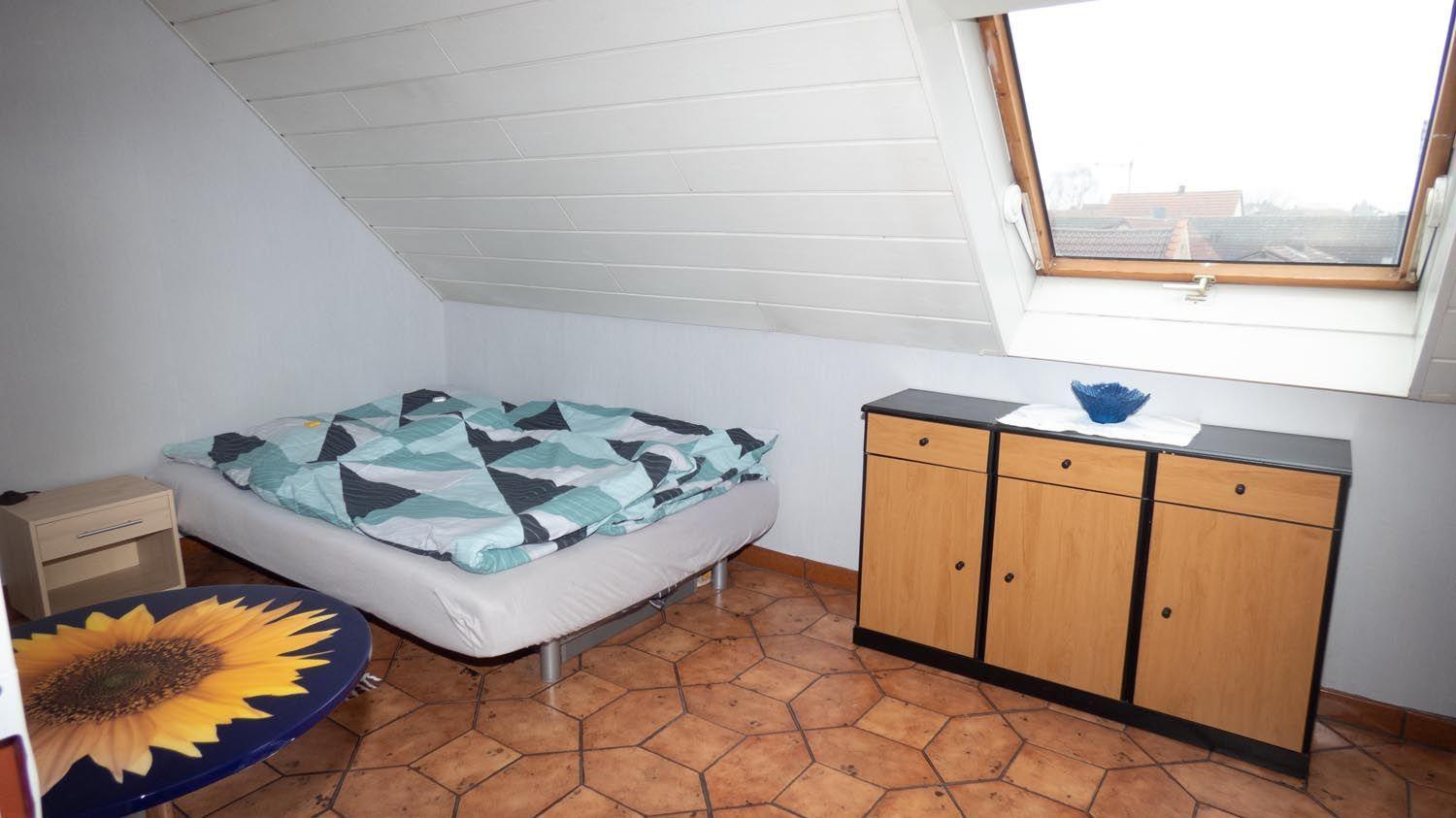 Grosse-Ferienwohnung-ueber-2-Etagen-bei-Frankfurt