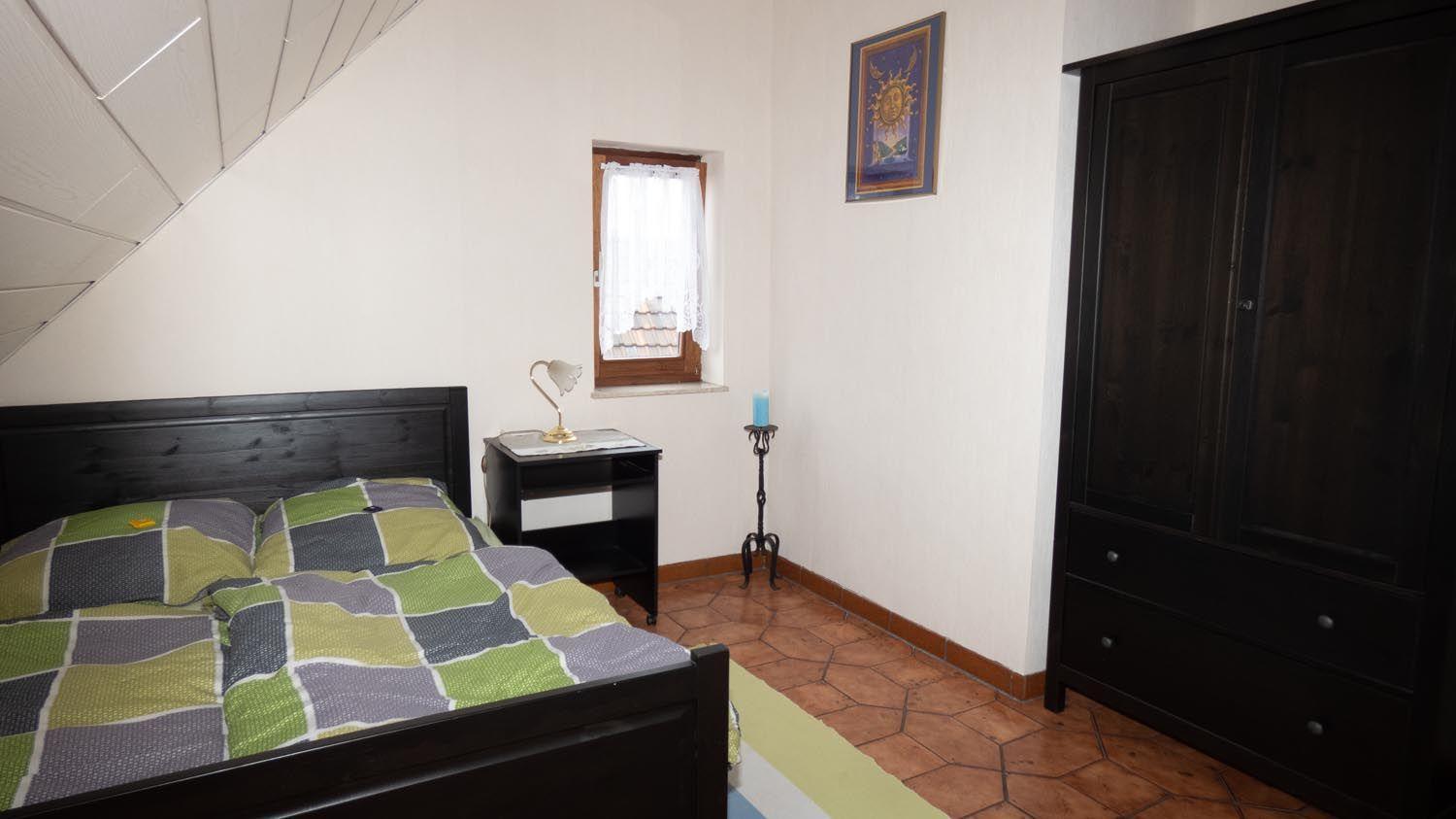 Grosse-Ferienwohnung-ueber-2-Etagen-bei-Frankfurt