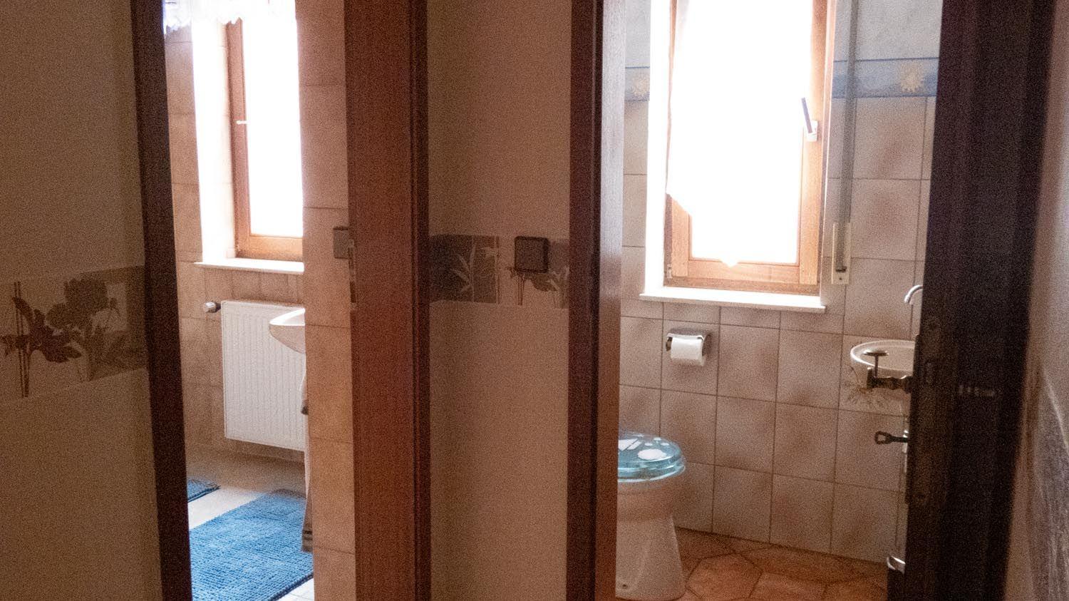 Grosse-Ferienwohnung-ueber-2-Etagen-bei-Frankfurt