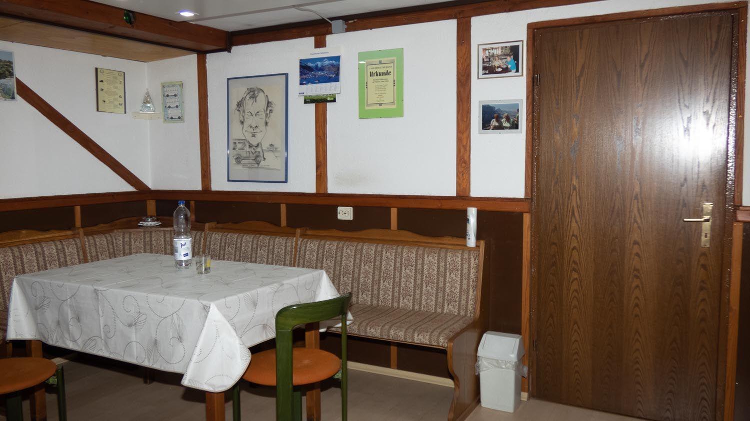 Grosse-Ferienwohnung-ueber-2-Etagen-bei-Frankfurt