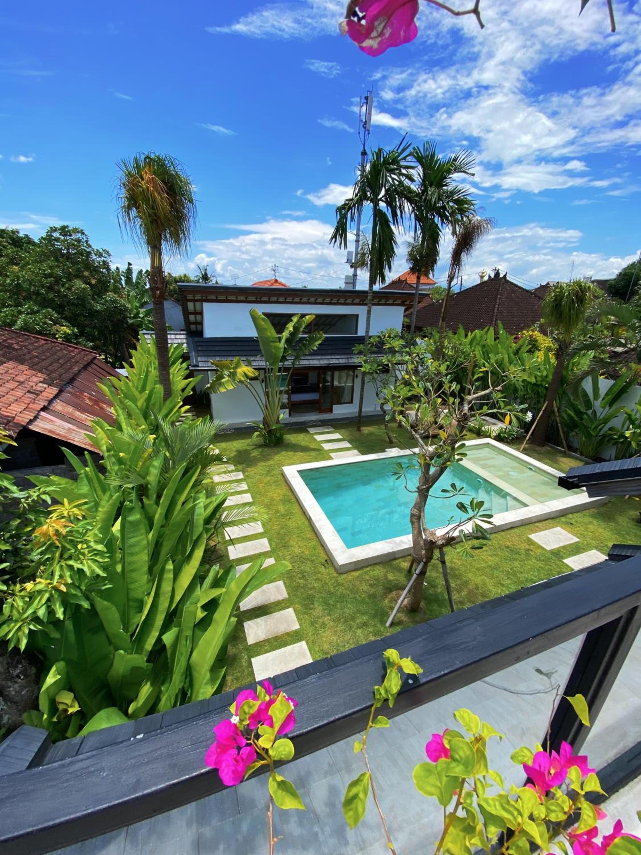 Villa Ruby - 3 Bedroom private Villa with a pool view 3