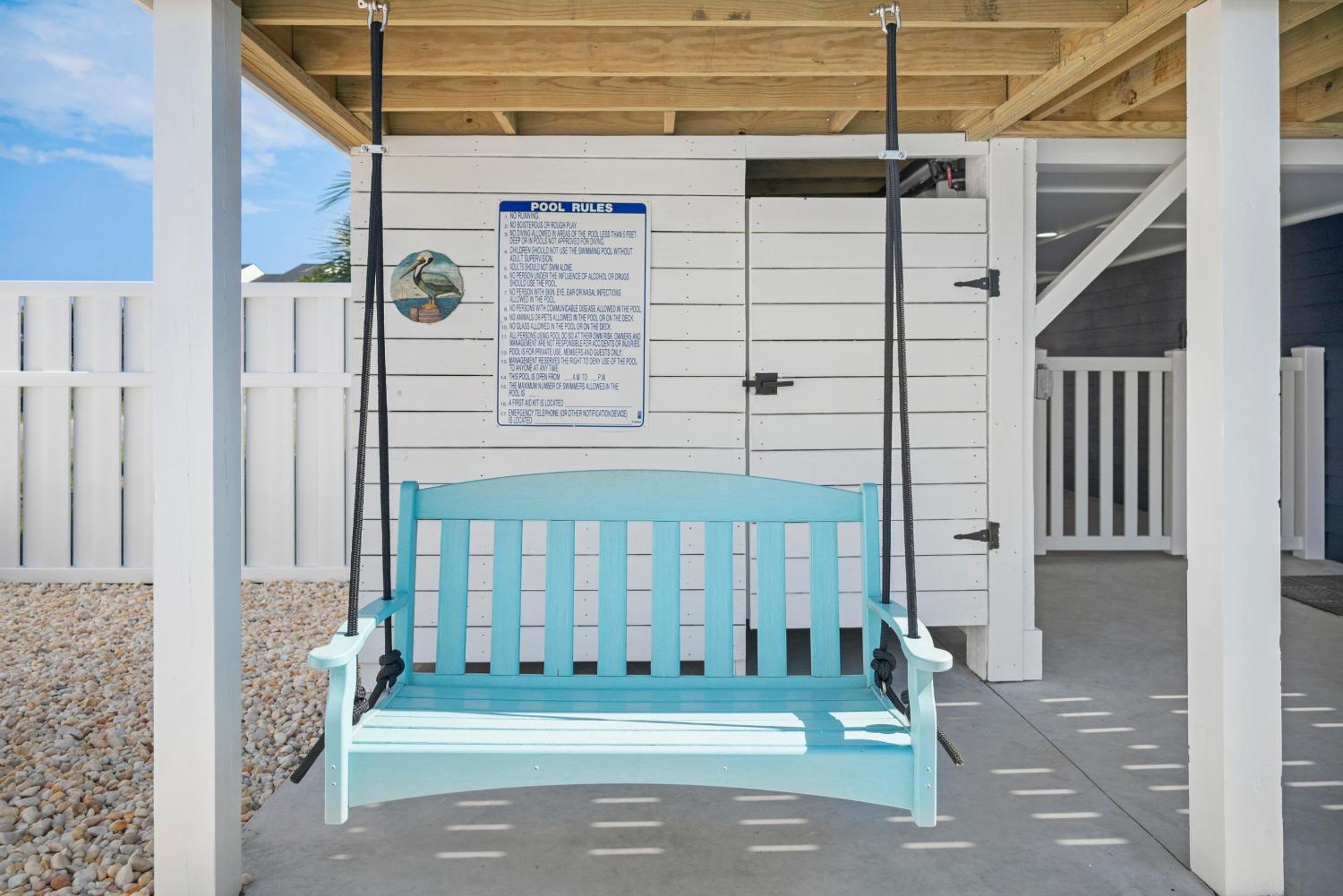 A Pier To Sea by Oak Island Accommodations view 3