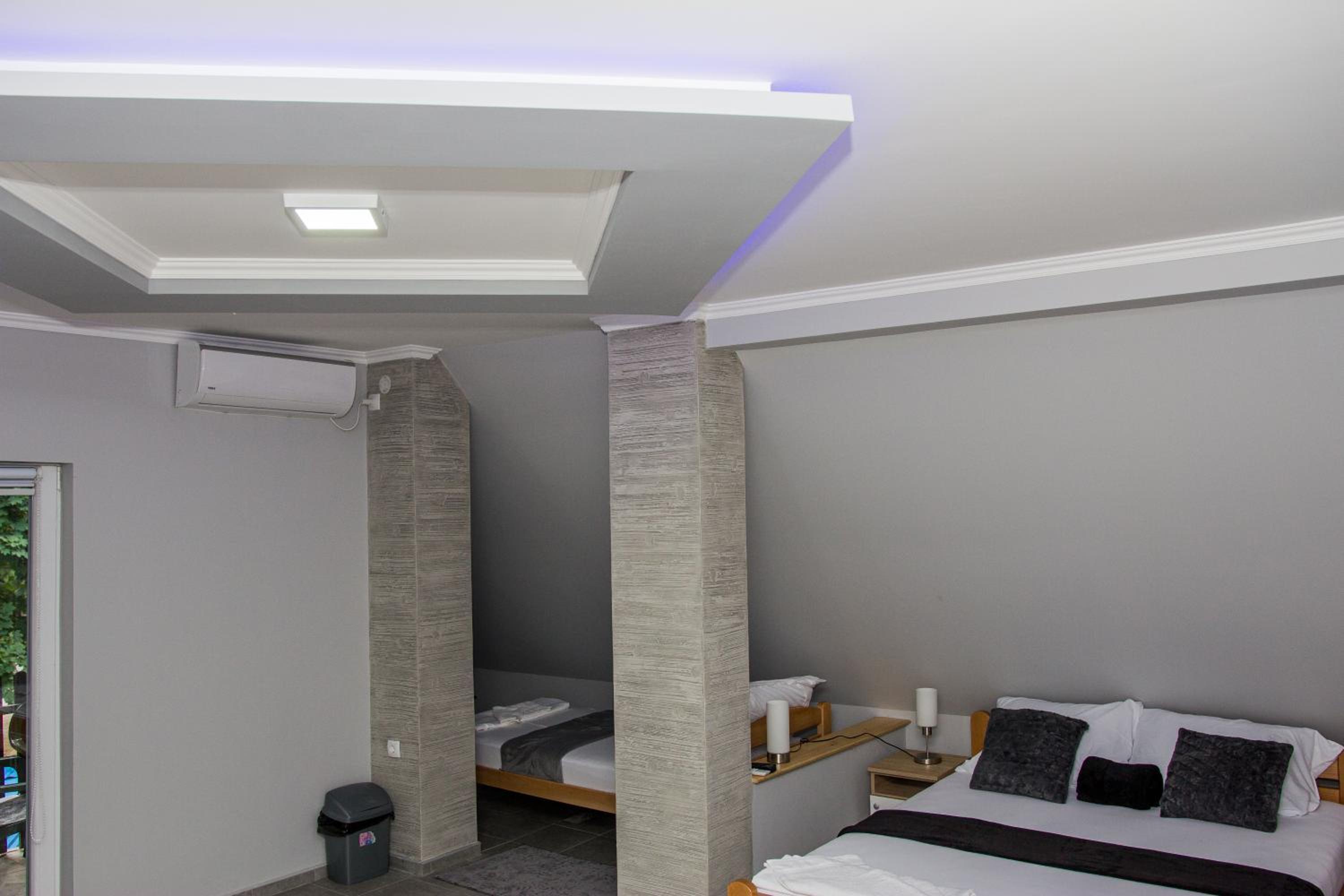 Feher Akac Guest House