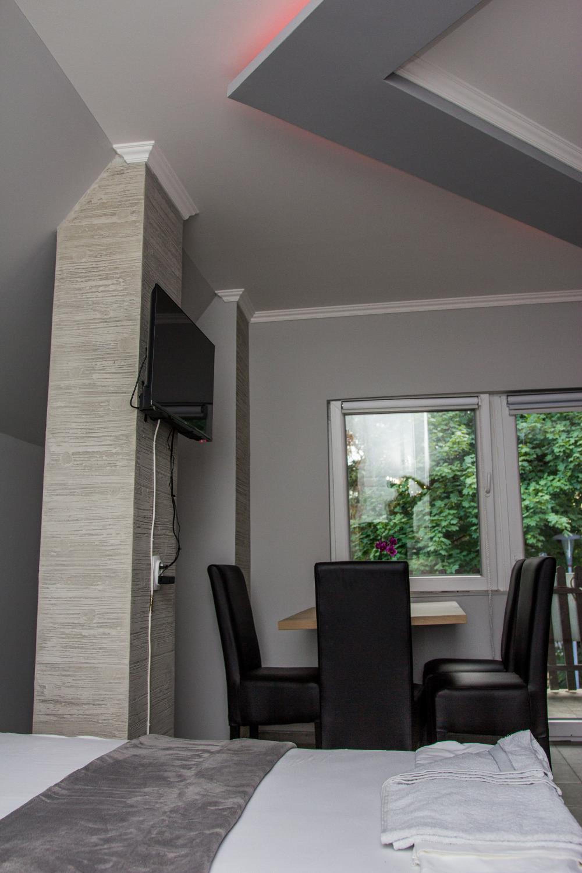 Feher Akac Guest House