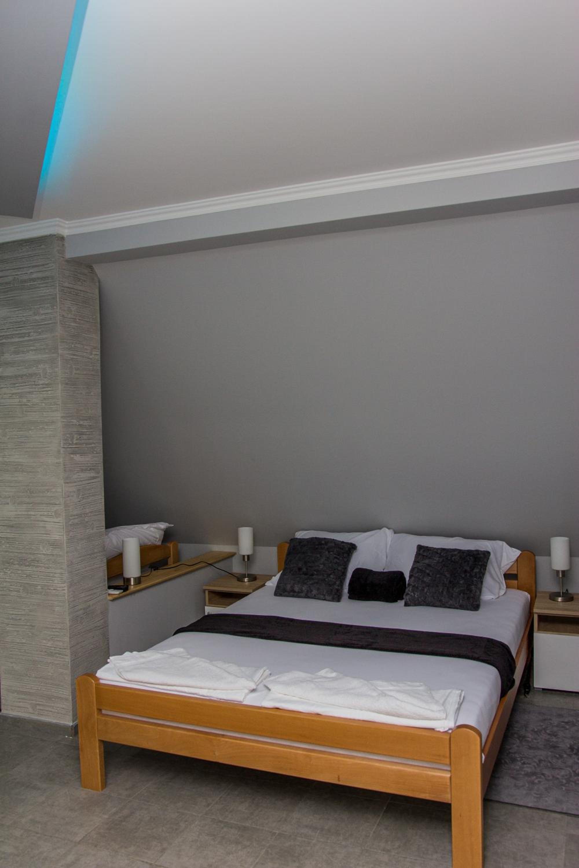 Feher Akac Guest House