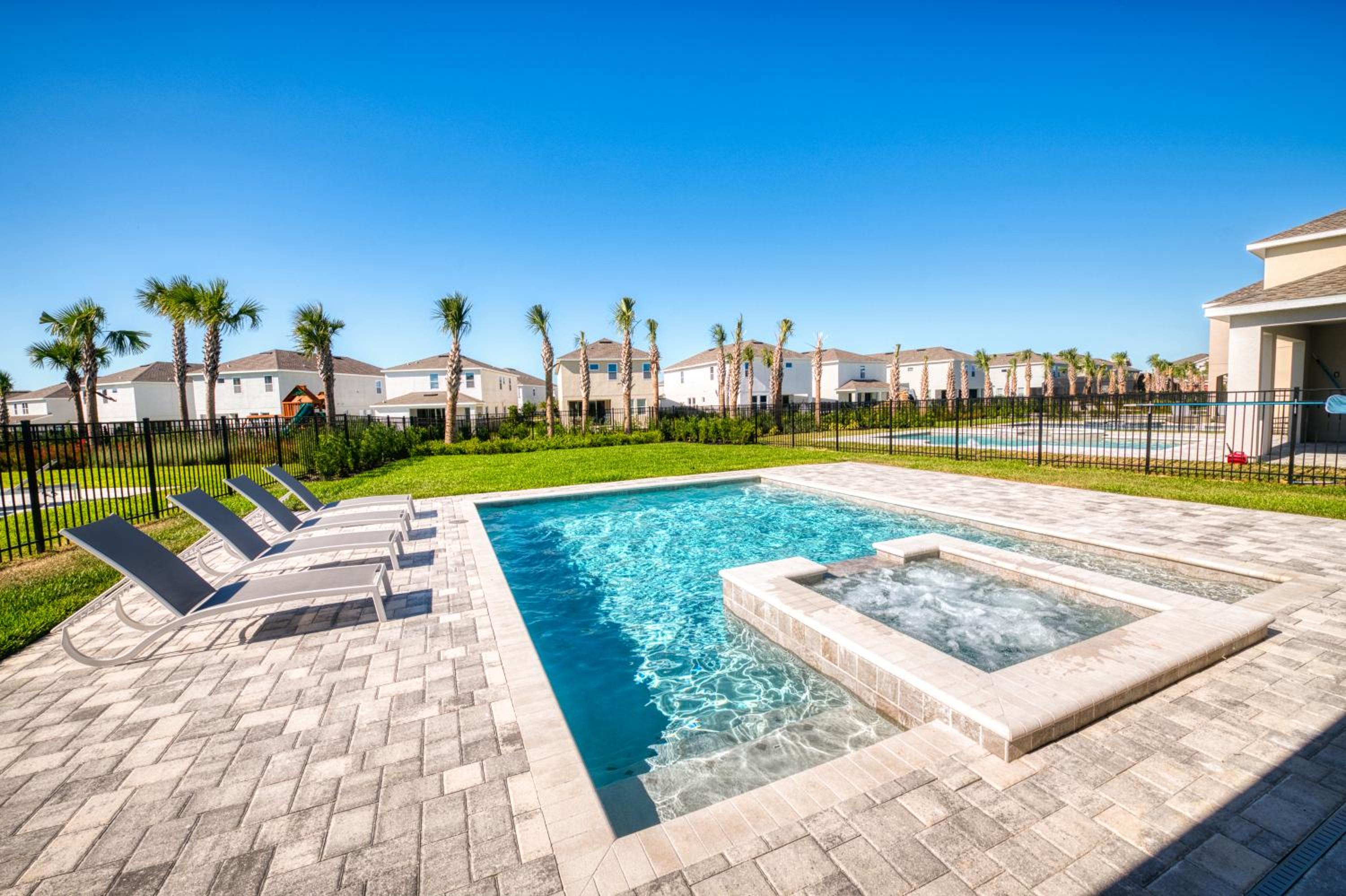 Encore Resort and Water Park at Reunion by Rentyl