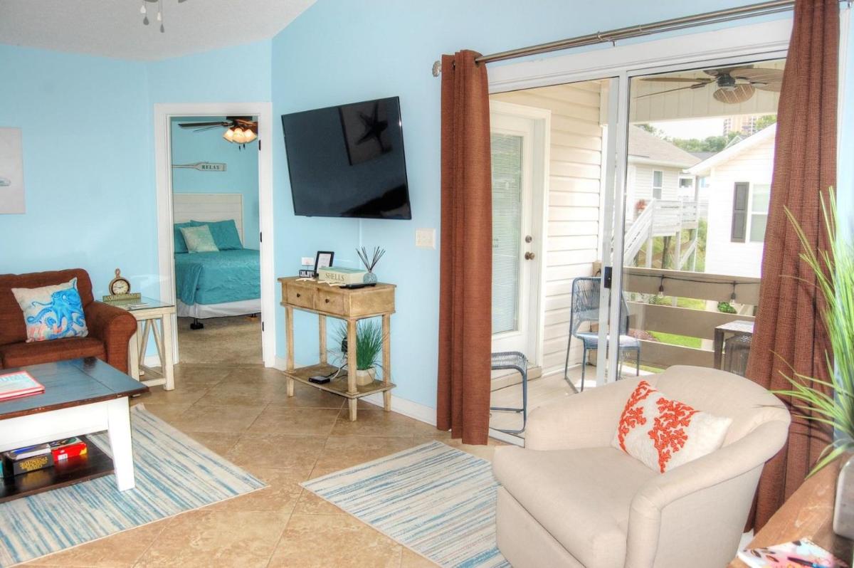 Ocean Green Cottage 9650 view 4
