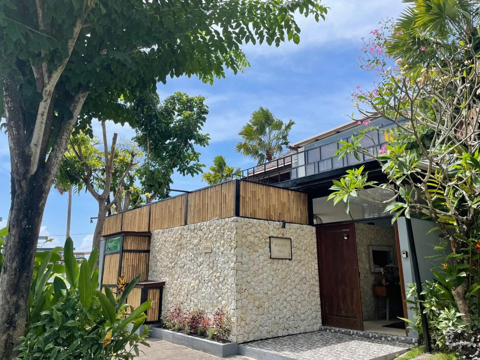 Modern Balinese Villa with Scenic View view 2
