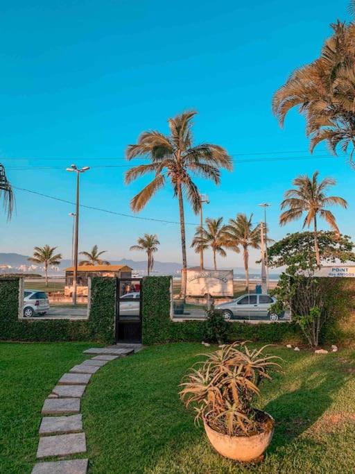 Casa Frente ao Mar até 20 pessoas praia do Indaiá