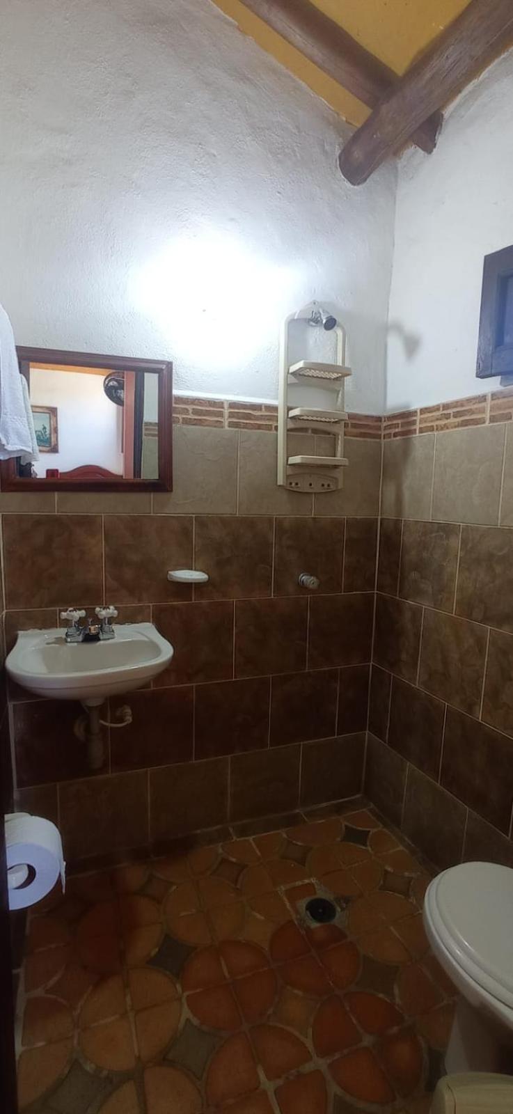 AQUI ESTOY BIEN