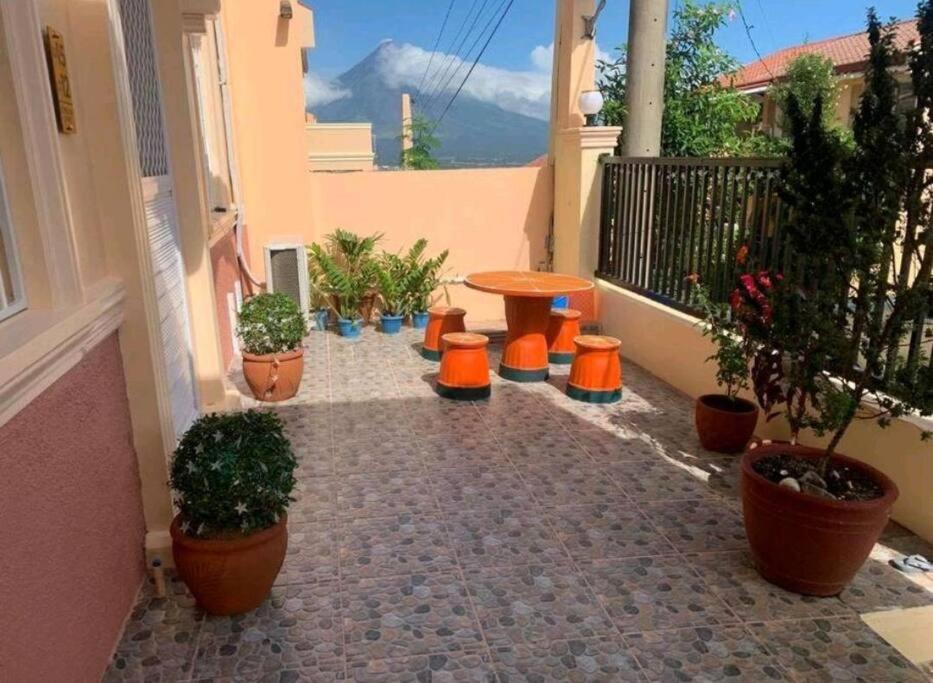 Delightful House in the Heart of Legazpi, Albay. view 3