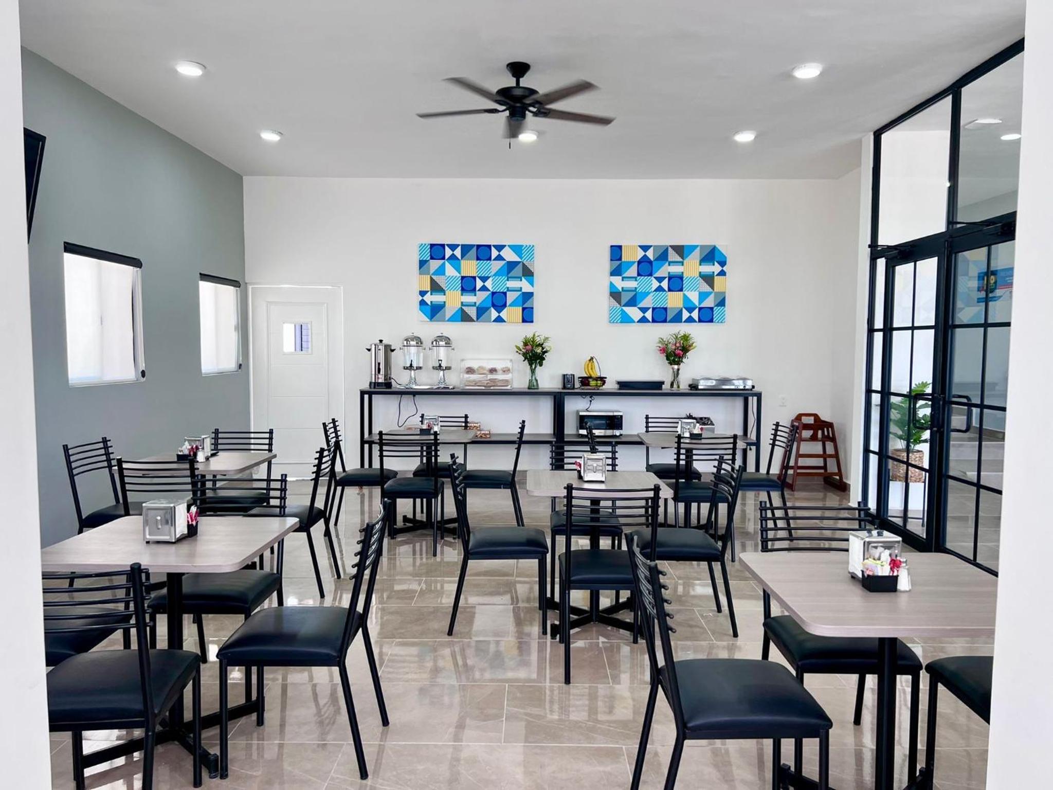 Saltillo Vacations - Capital Hotel Saltillo - Property Image 10
