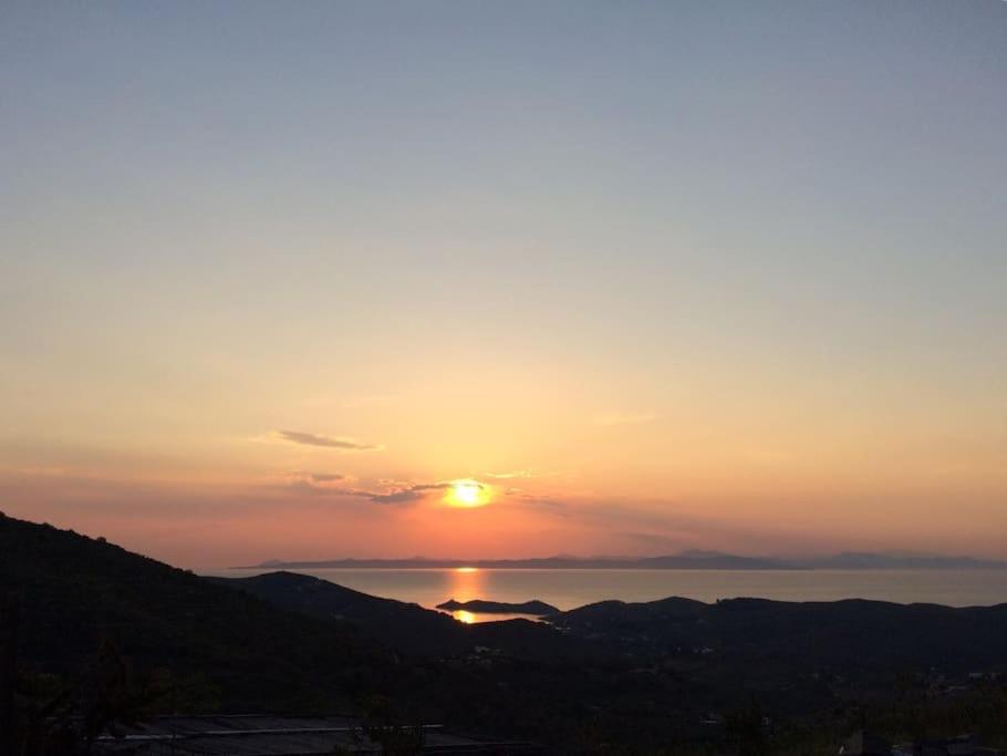 OWL’S NEST/THE BLUE COTTAGE view 5