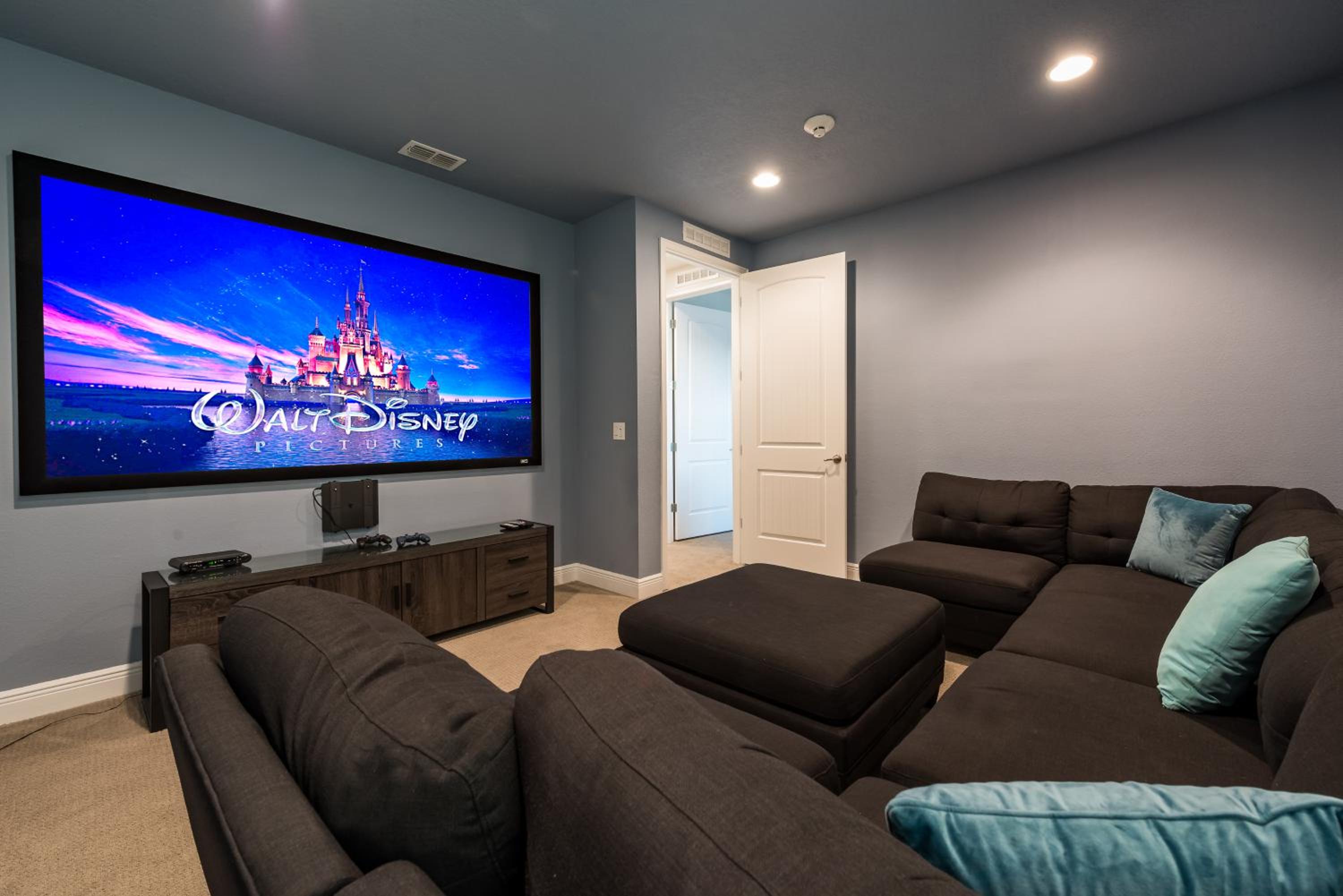 Encore Resort and Water Park at Reunion by Rentyl