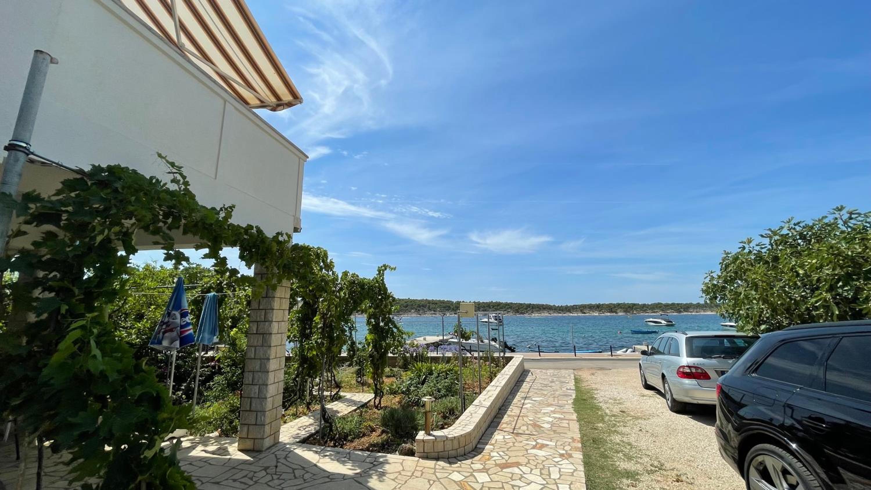 Apartments Andjelka