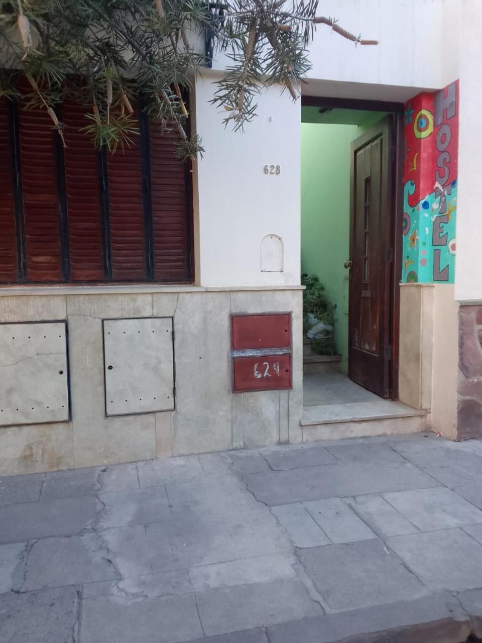 HOSTEL 