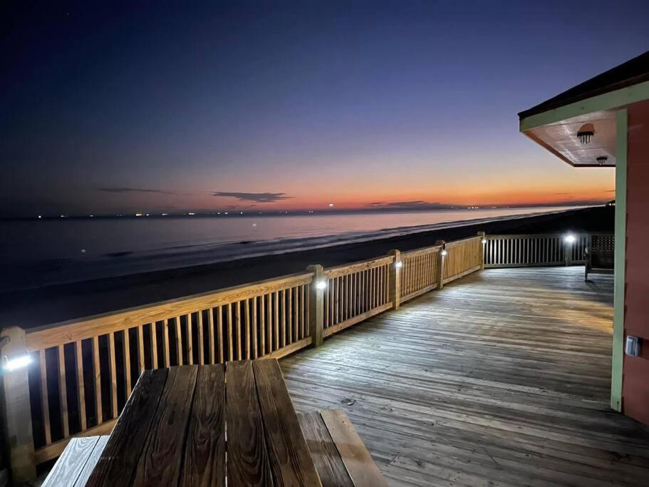 Stunning Beachfront 3 Bedroom Home, CoralMoonBeach view 3