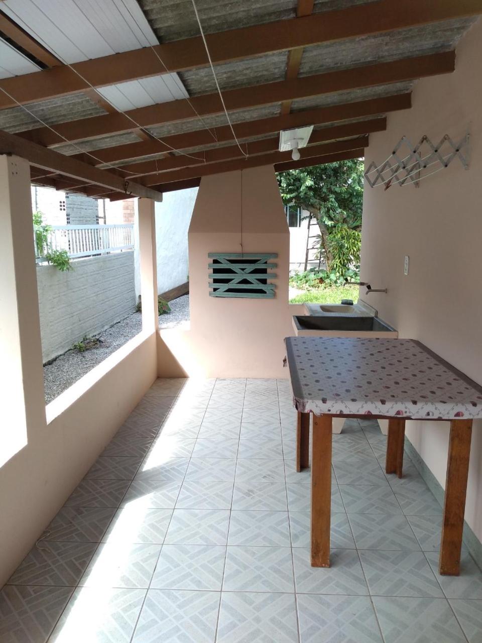 Casa na Pinheira, Praia de Cima