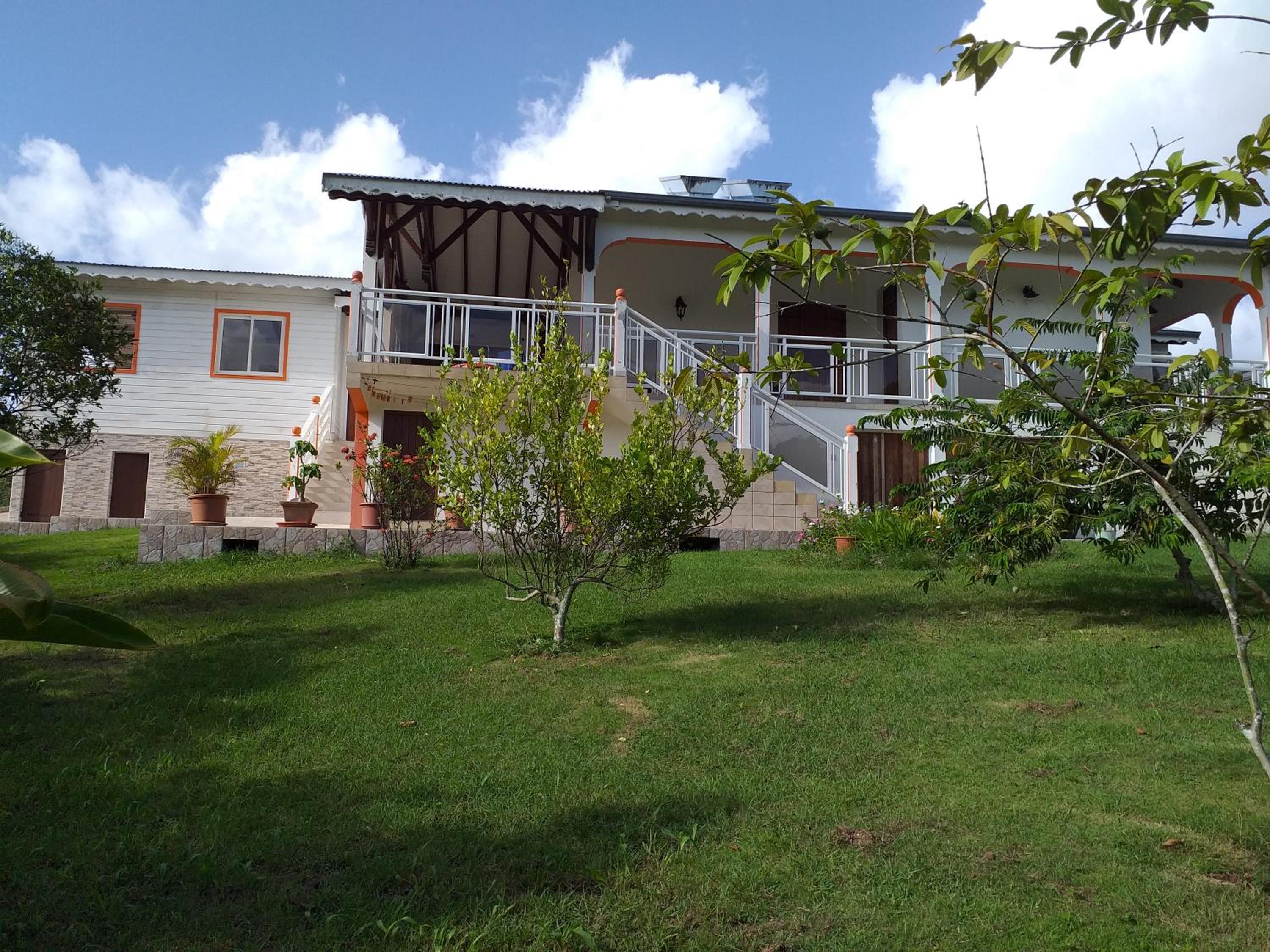 Nouveau logement T2 avec vue sur mer et montagne view 5