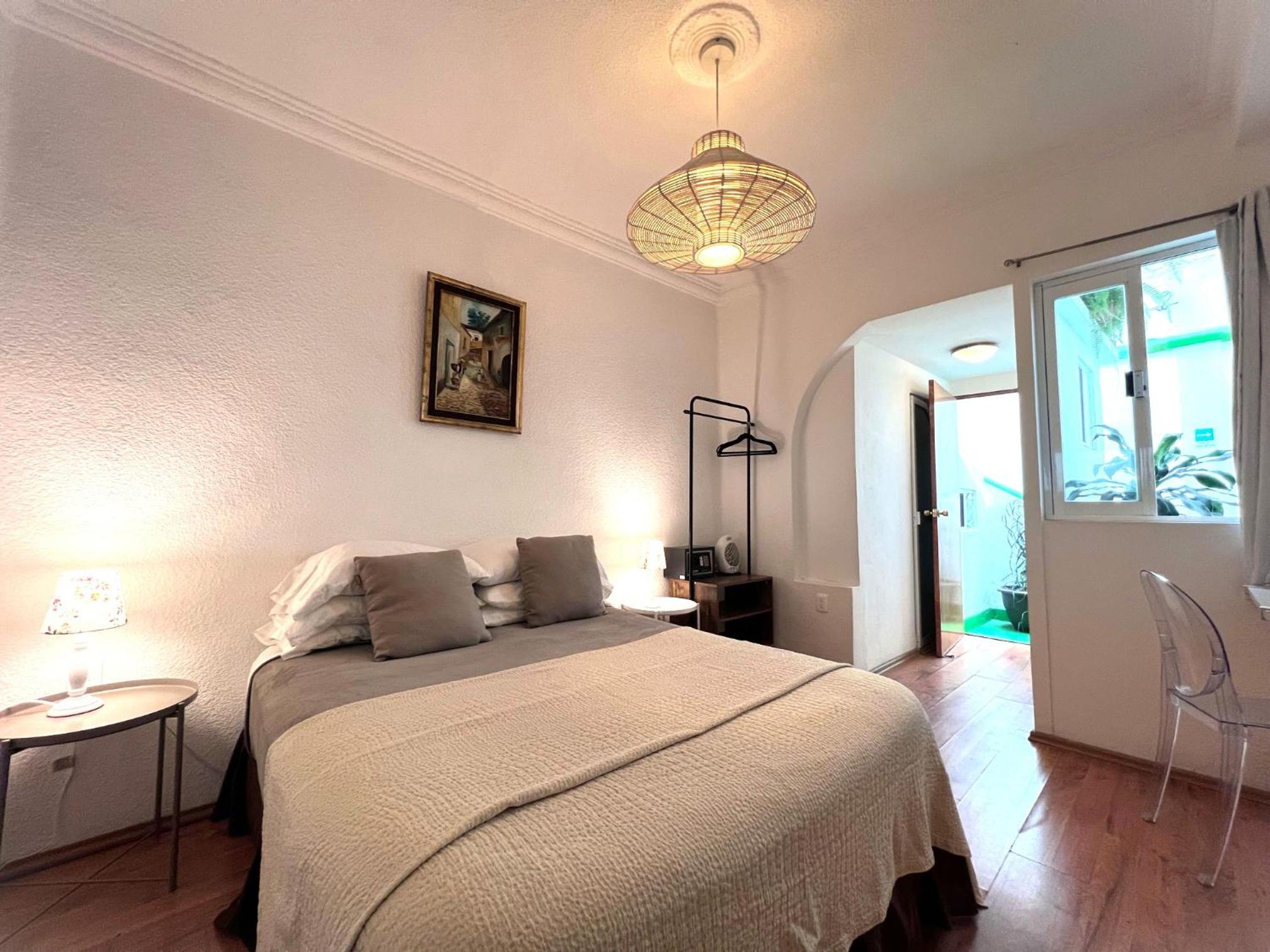 Distrito Condesa Rooms and Studios