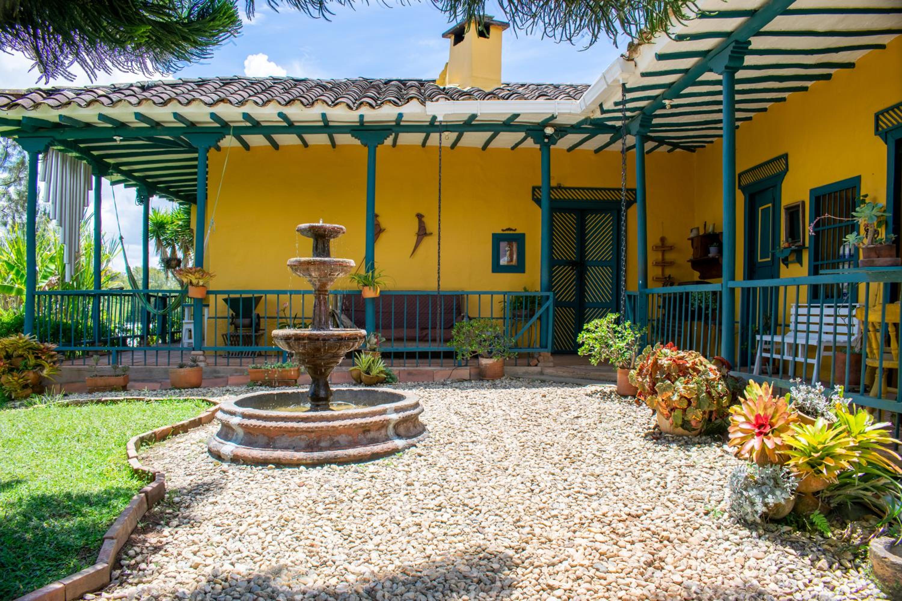 FINCA COCUYAL Hospedaje típico paisa