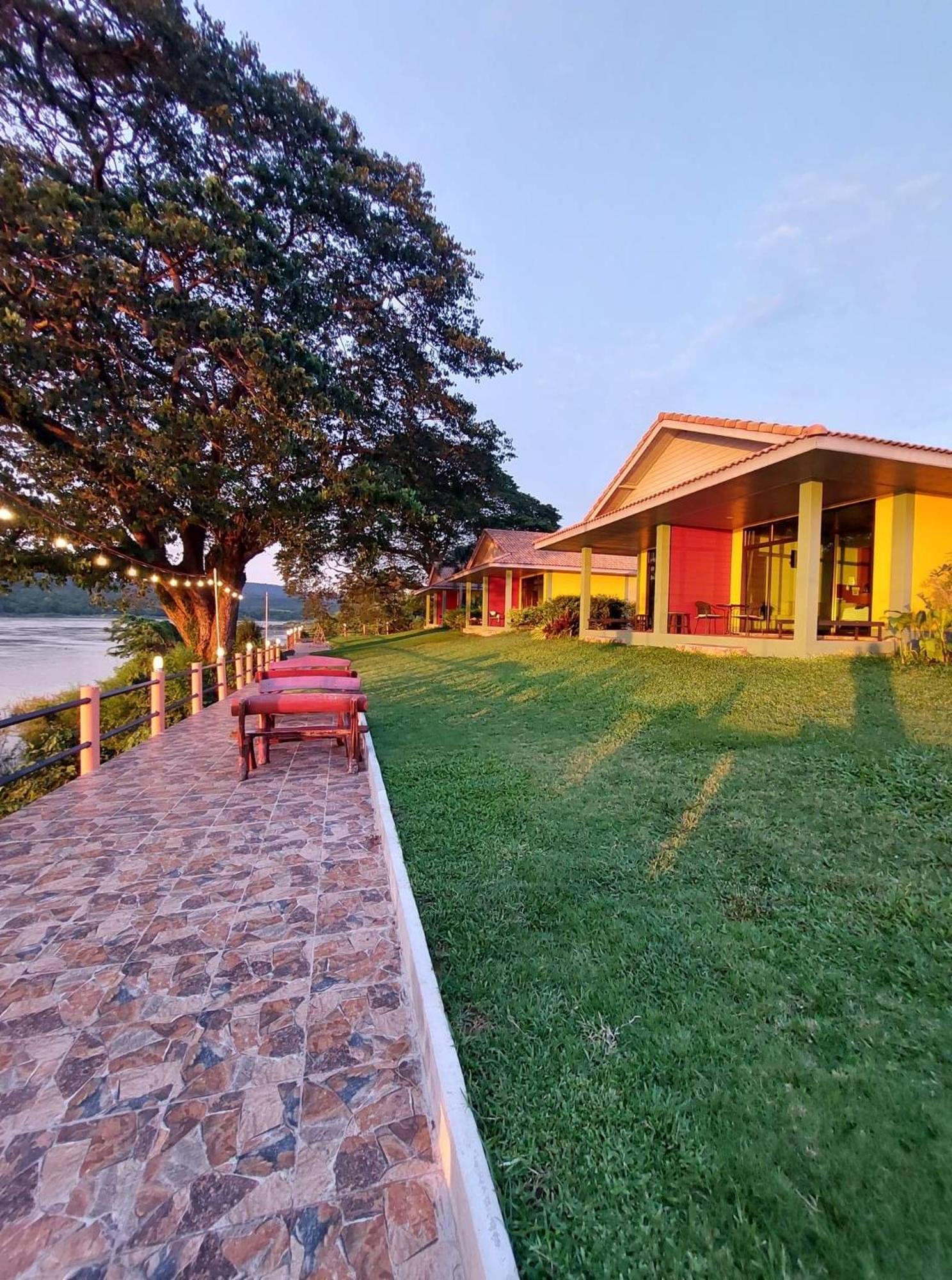 Khong Chiam Orchid Riverside Resort