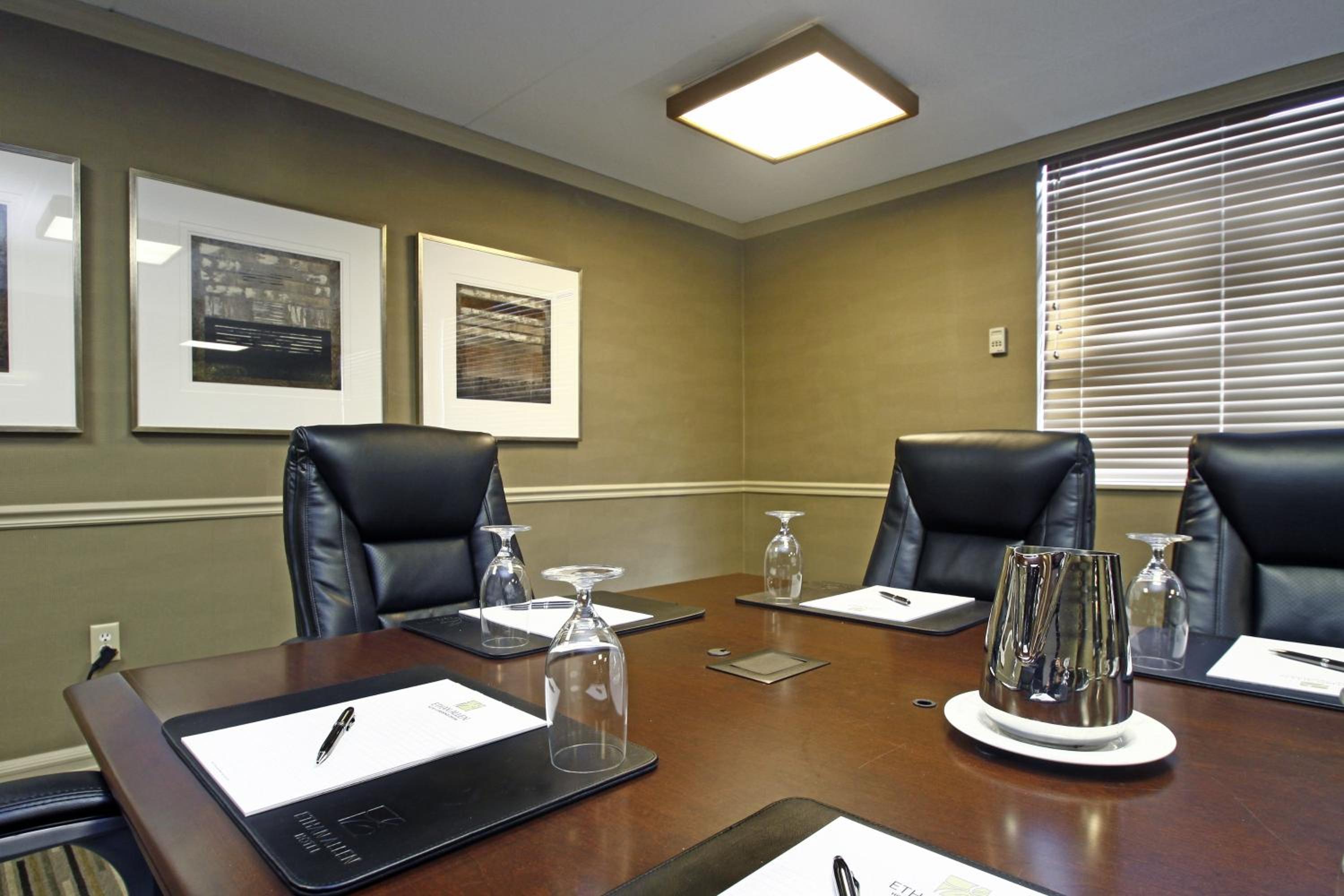 Danbury Vacations - Ethan Allen Hotel - Property Image 8