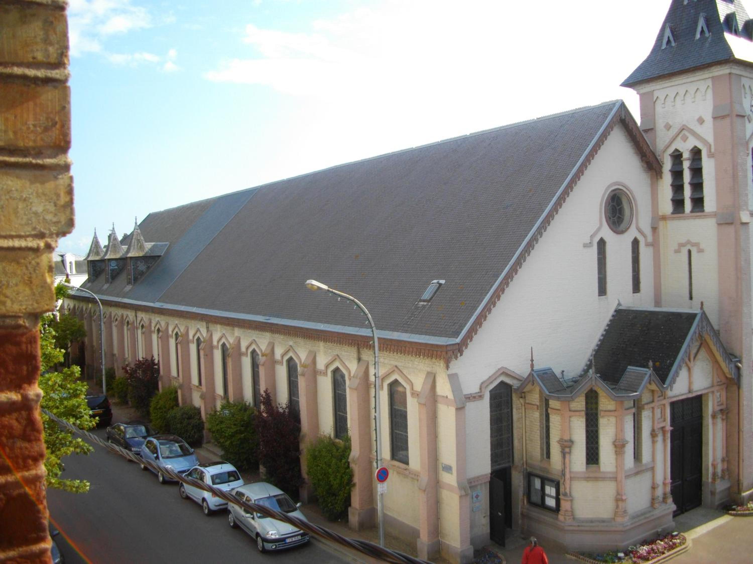 Photo 10