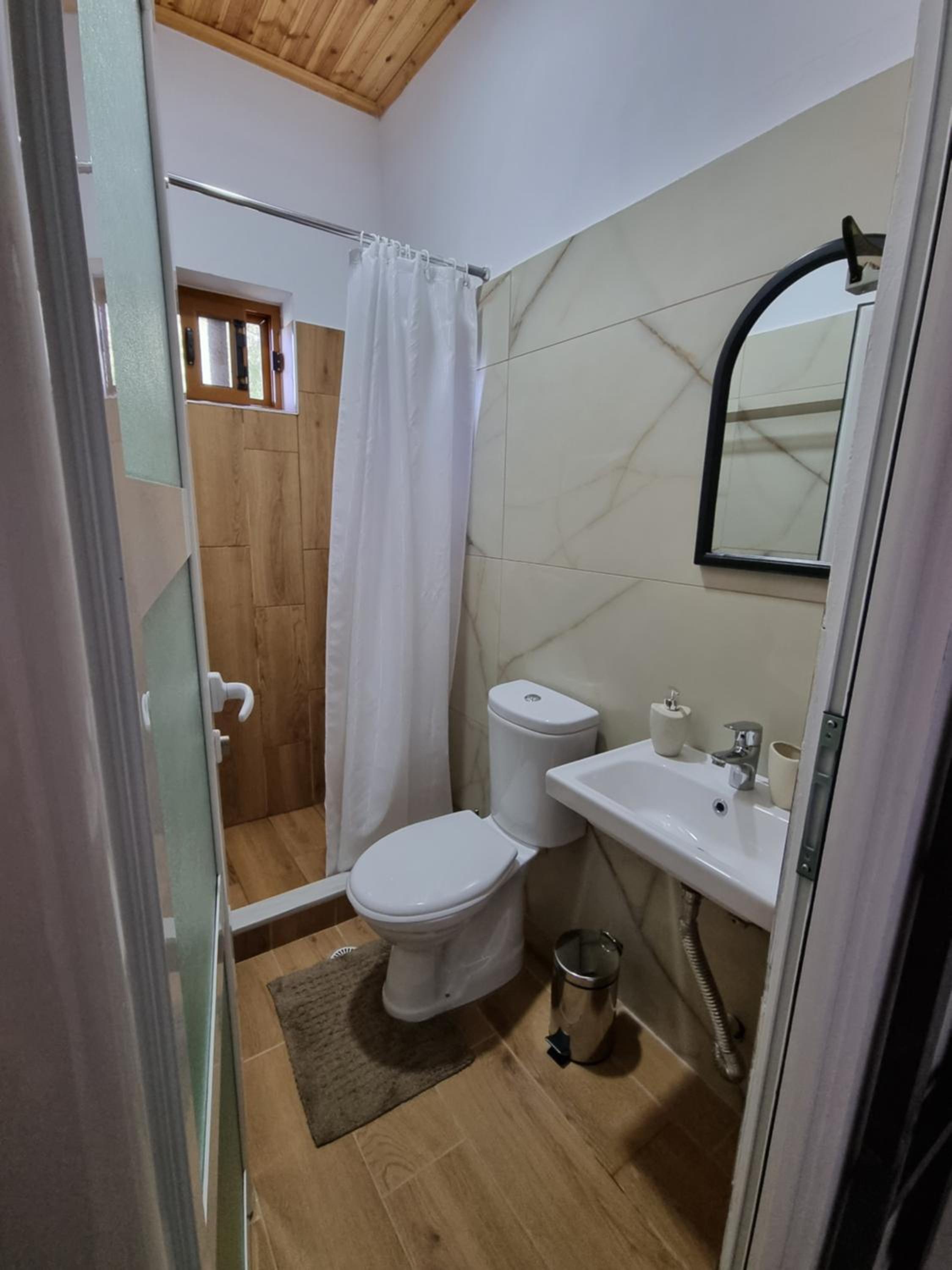 B Vishe Guest House