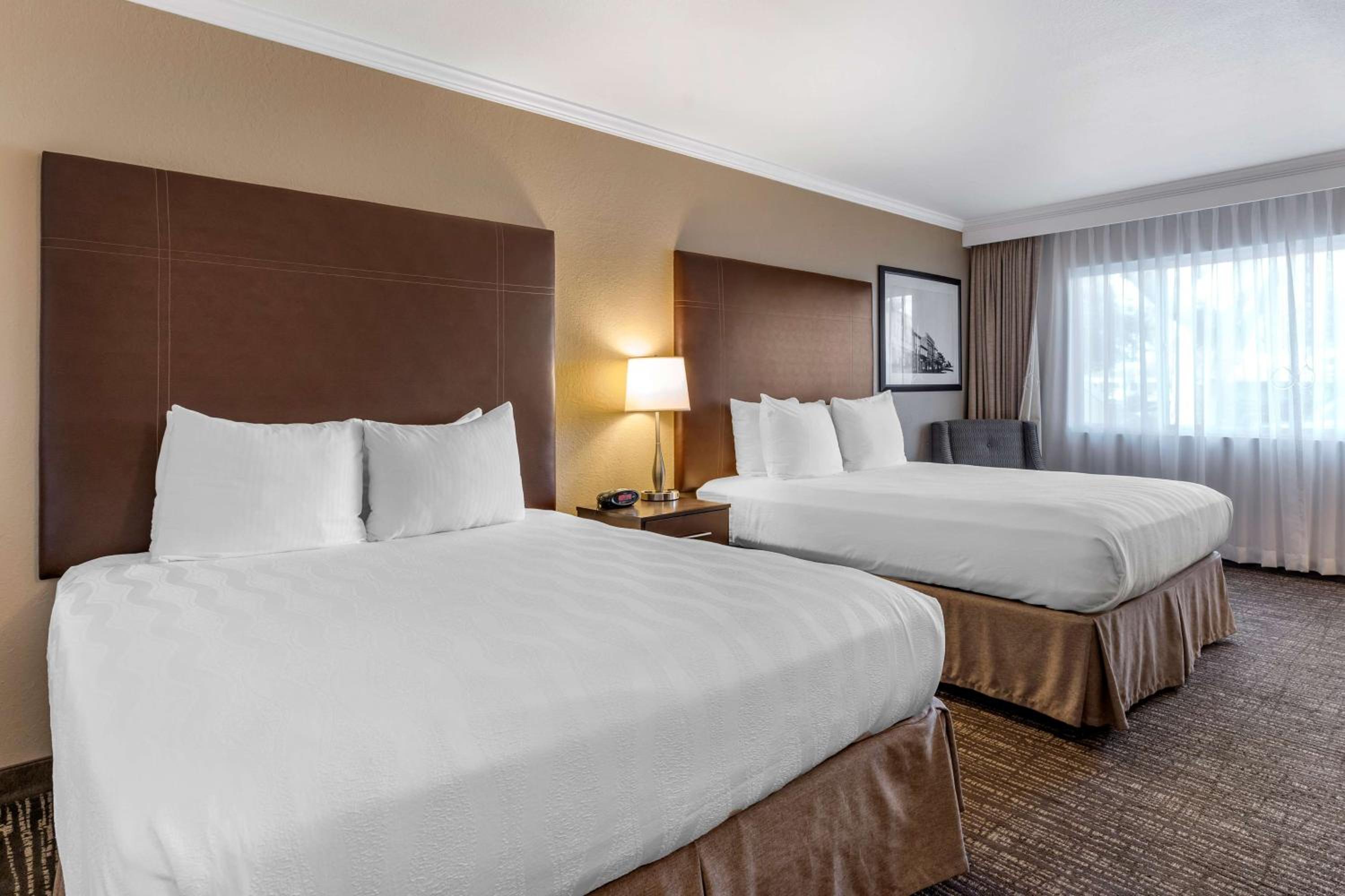 Best Western Plus Garden Court Inn - Property Image 16