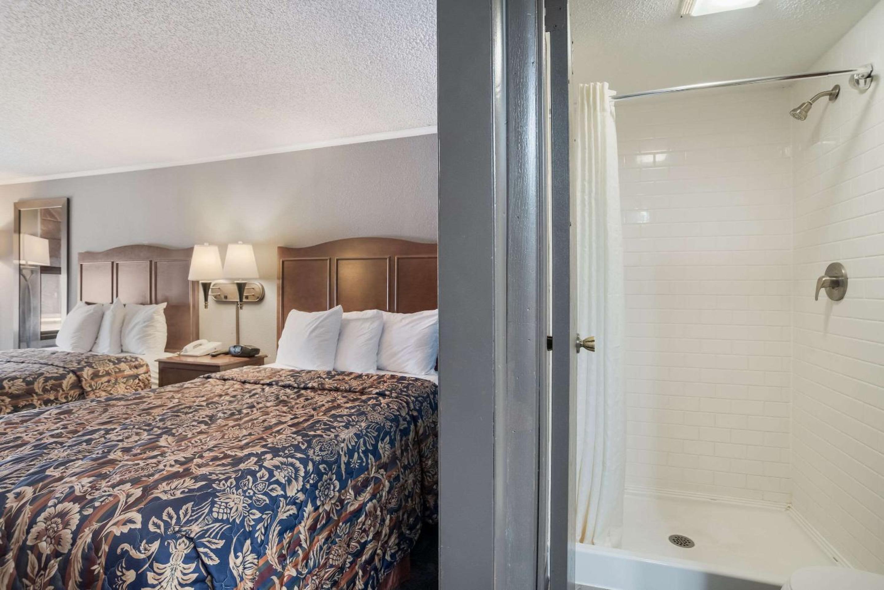 Rodeway Inn Carlisle North