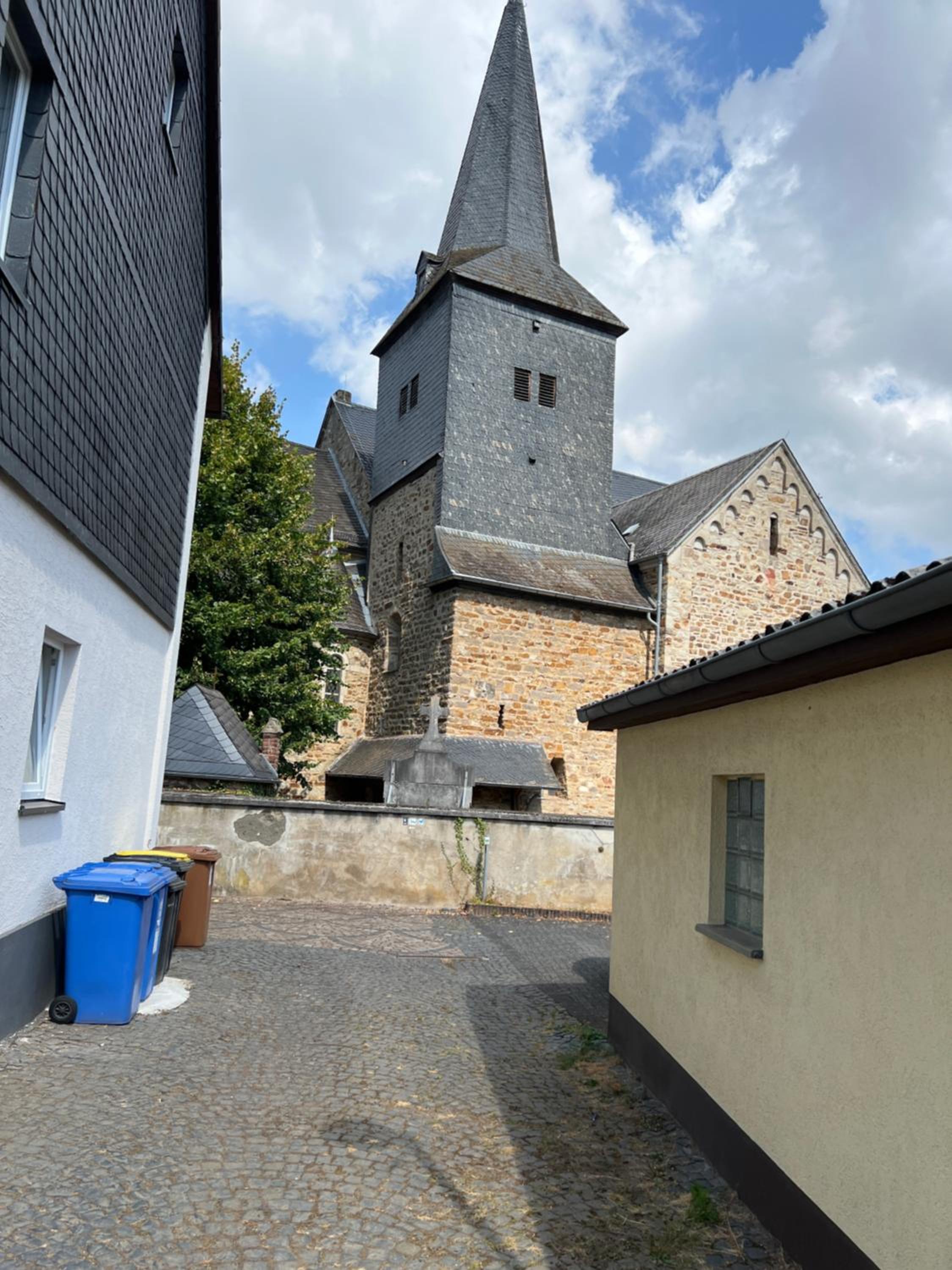 300 Jahre altes renoviertes Fachwerkhaus view 2