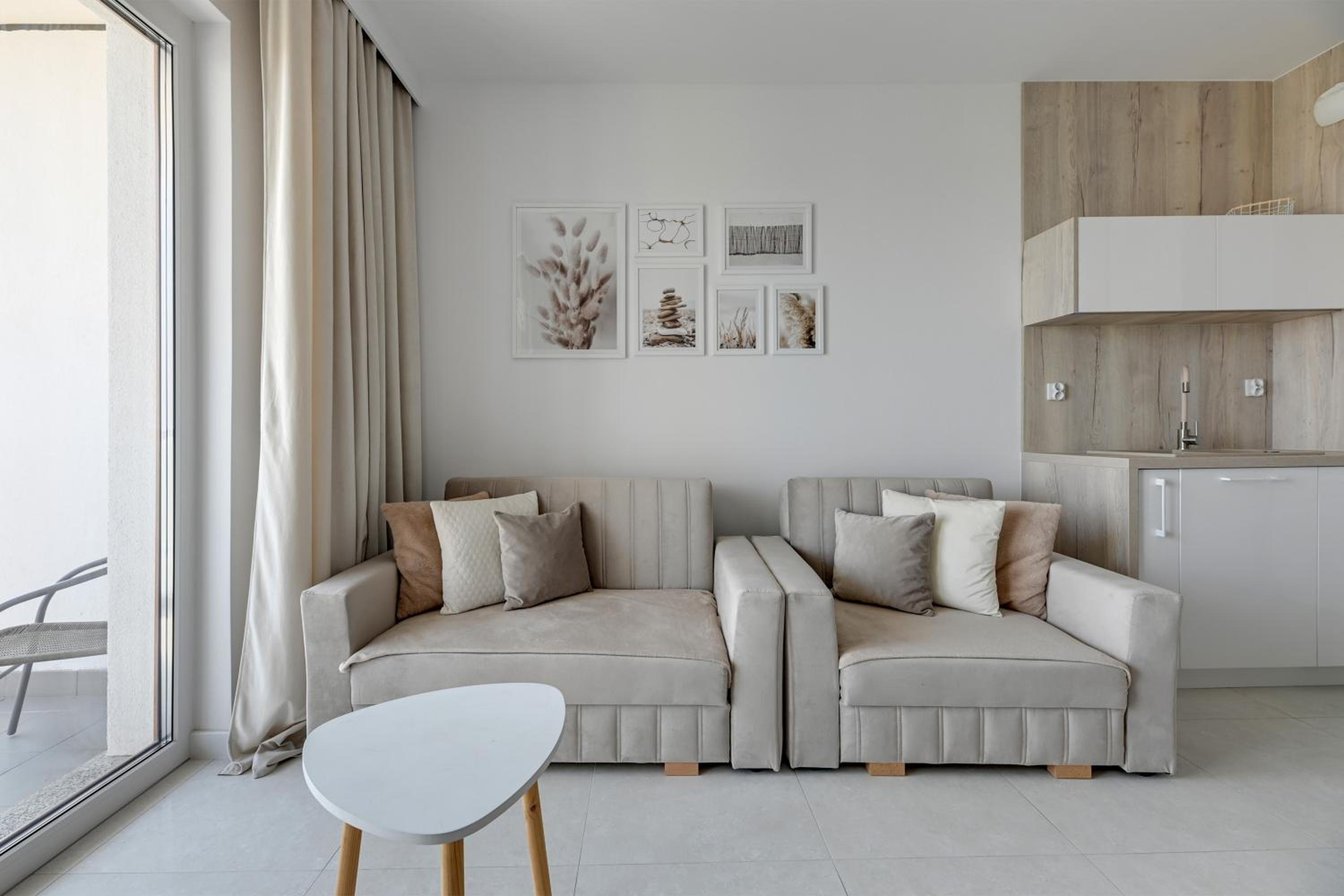 Letnica Seaside by Downtown Apartments