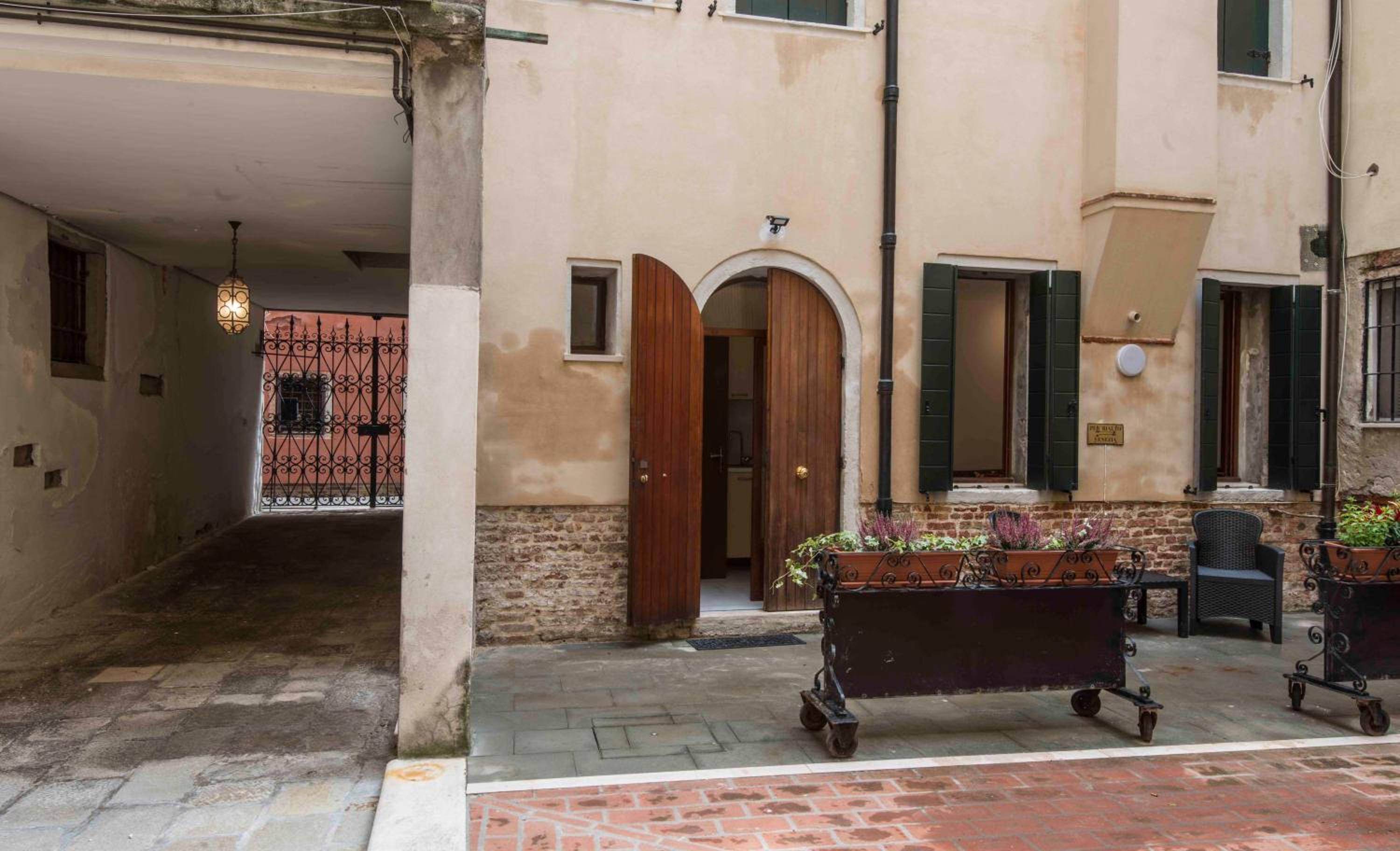 Corte sconta Ca'Maurizio