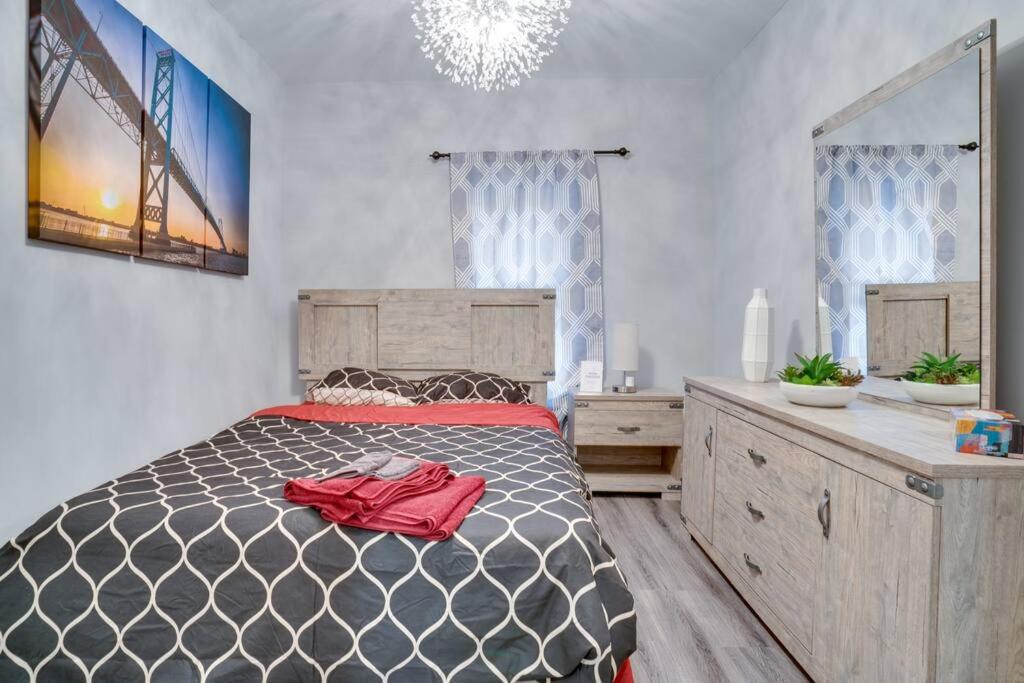 Modern & Private 1-Bedroom Apartment