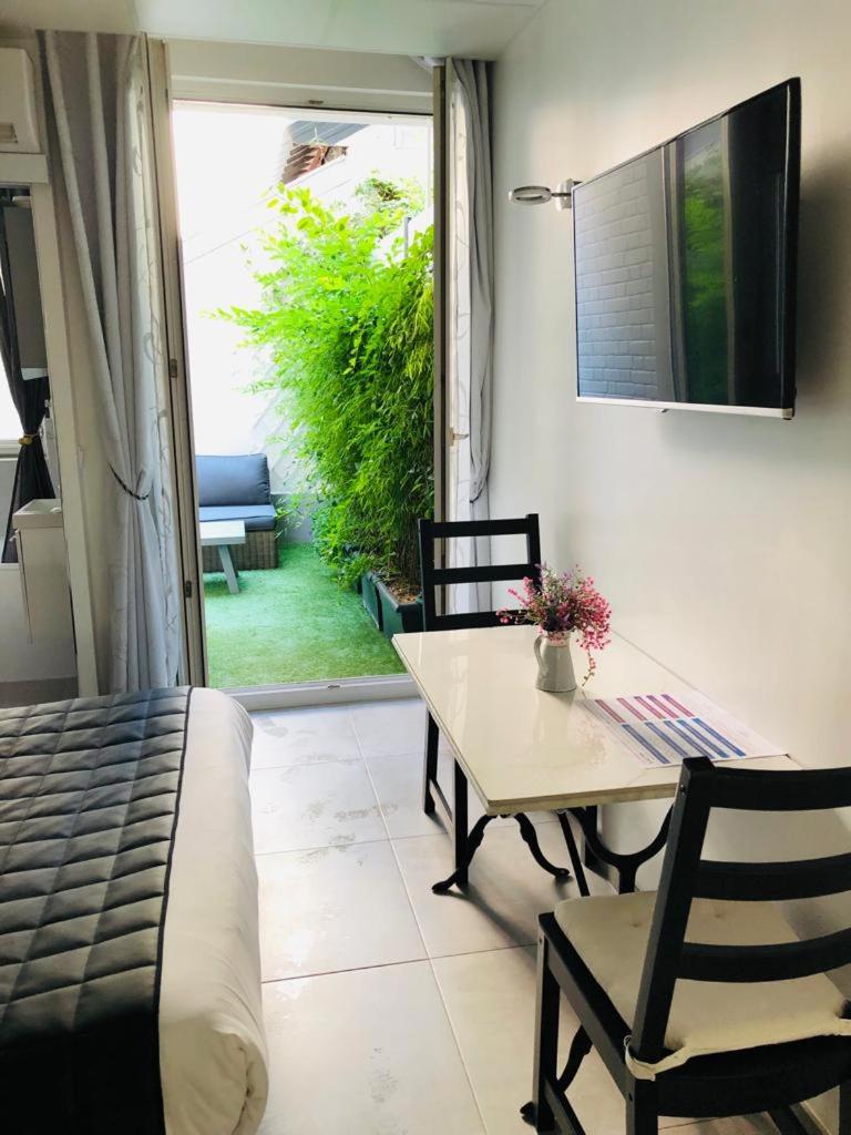 outdoor BBQ area