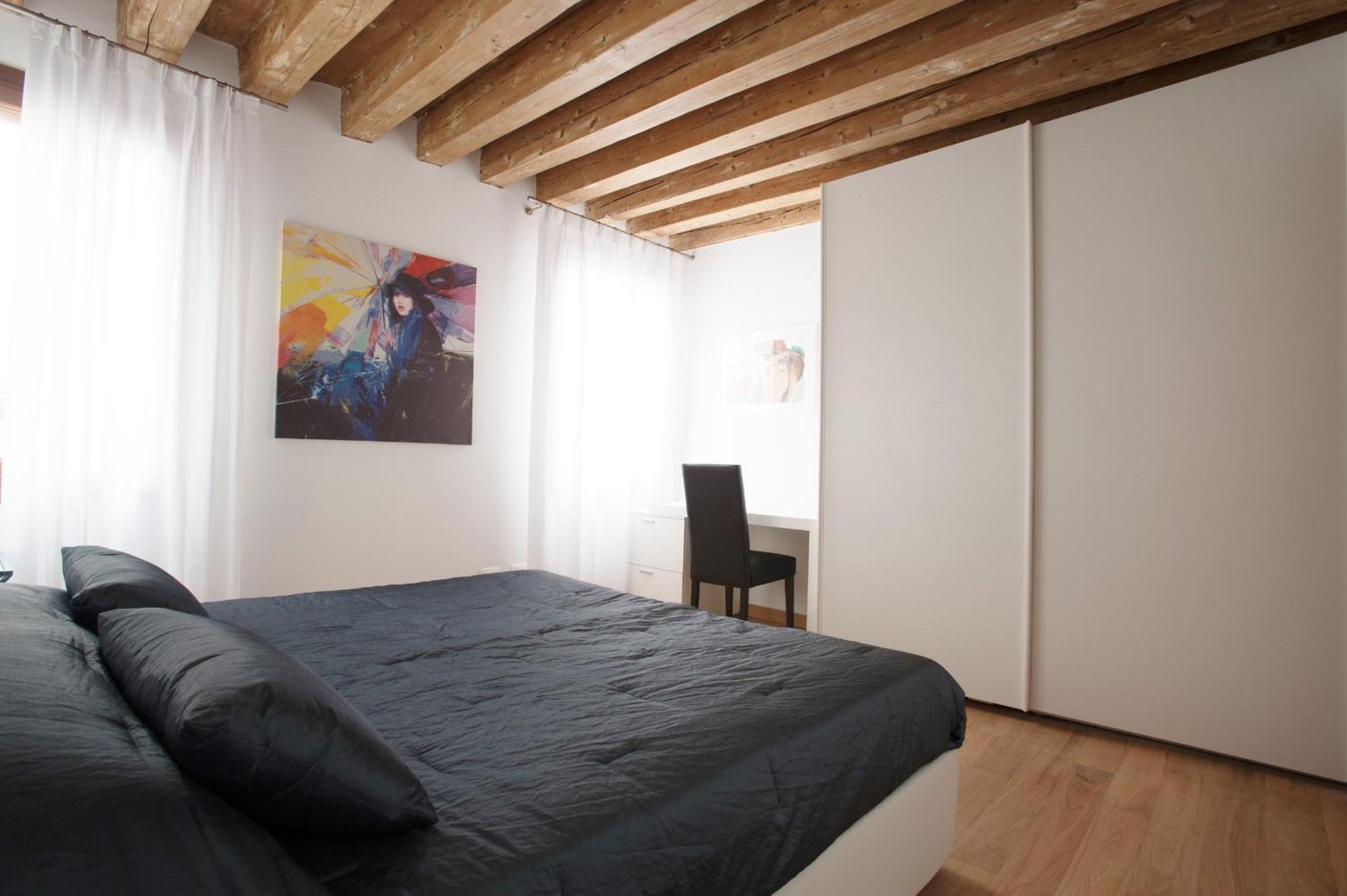 The Lion's House APT1