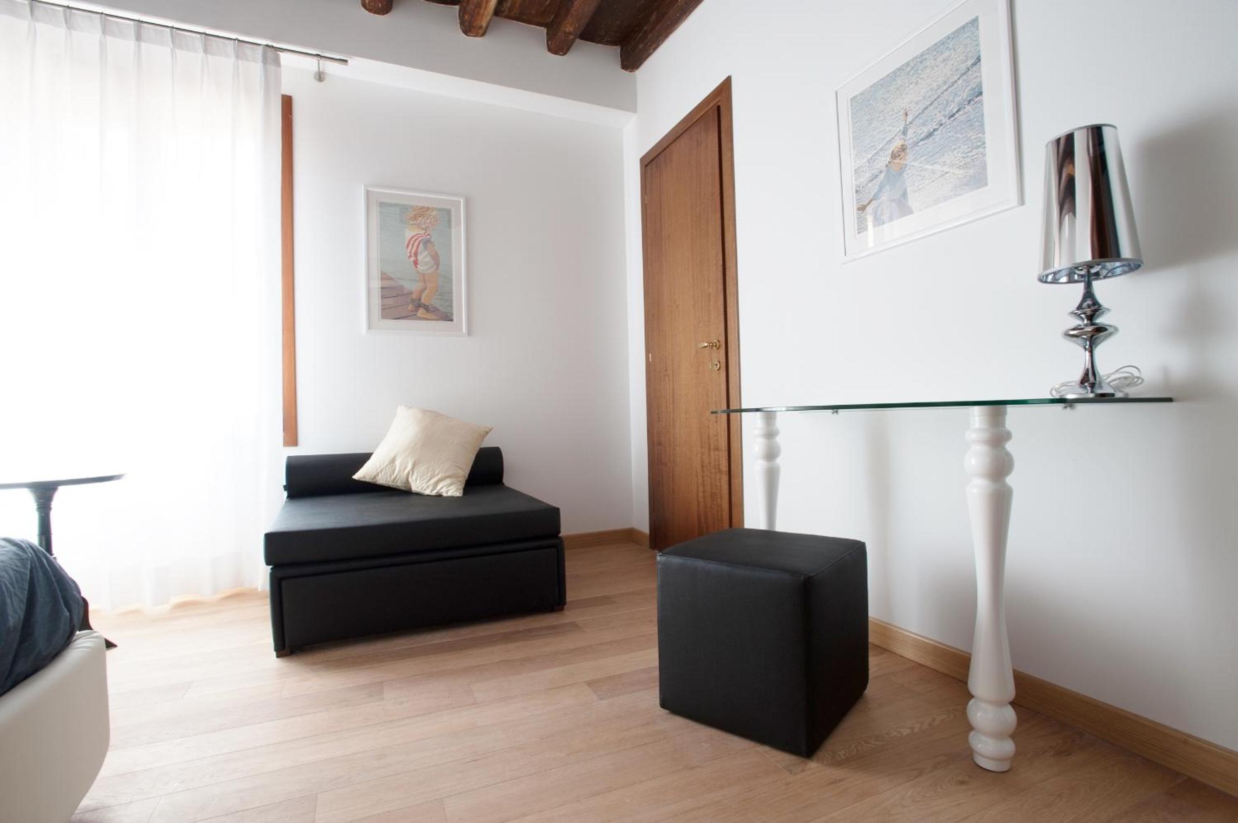 The Lion's House APT3