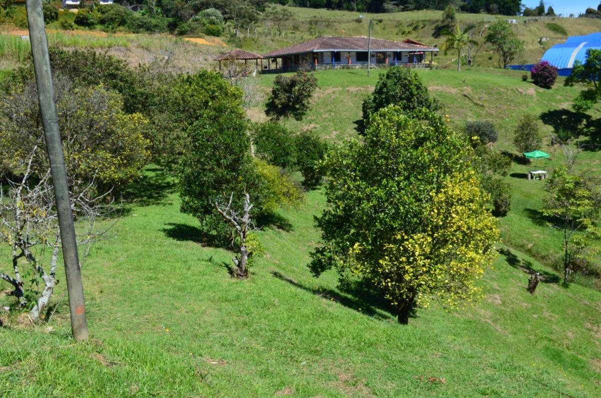 Akasha Encuentro Finca cerca a Medellín.