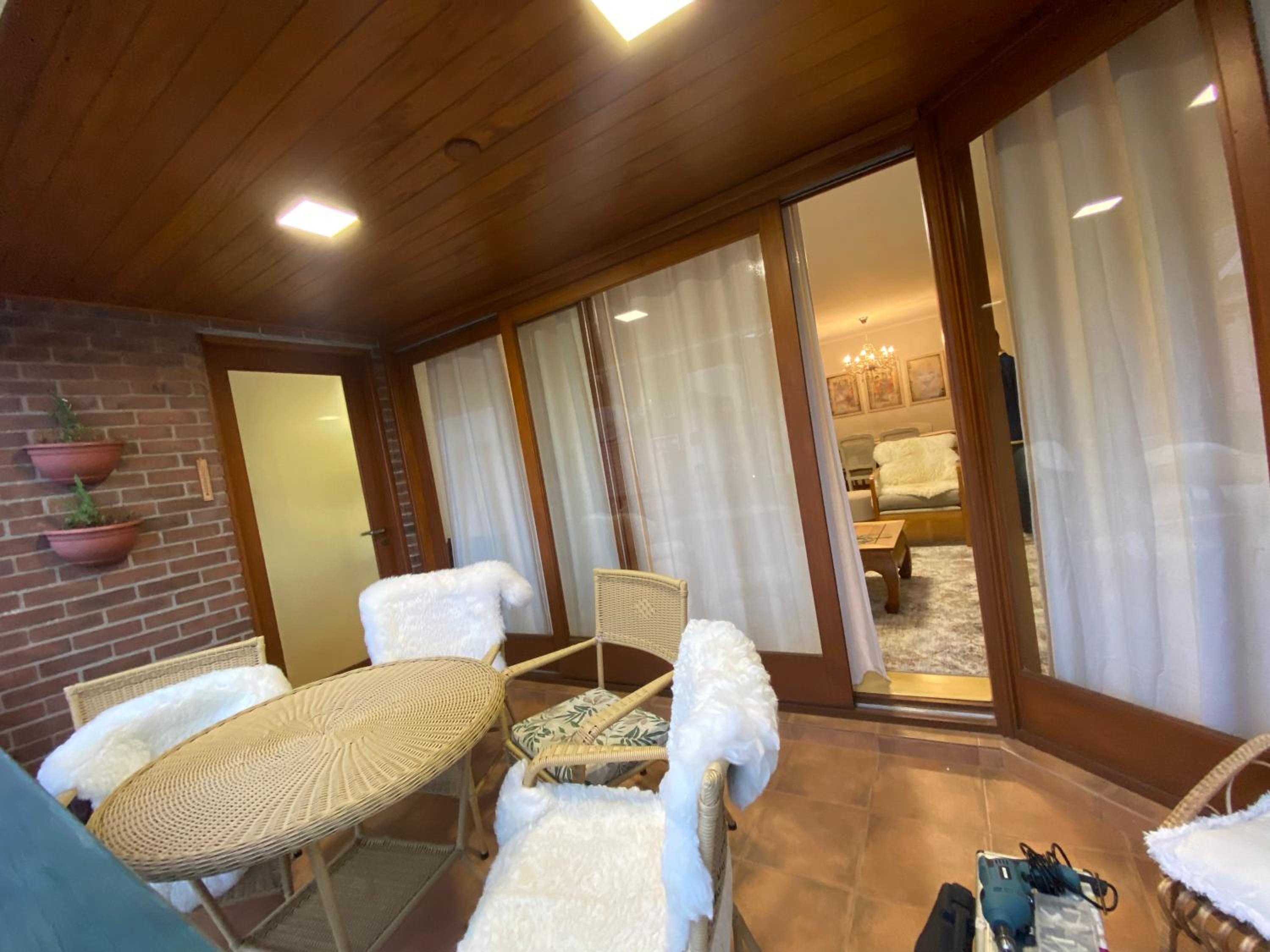 LUXUOSO APT ALMERIS PECCIN no Centro de GRAMADO