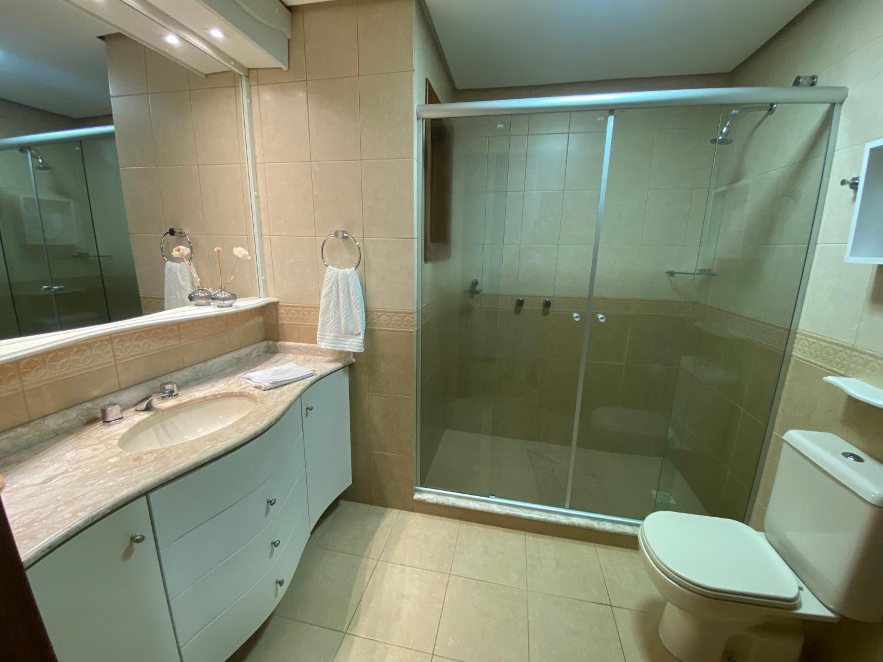 LUXUOSO APT ALMERIS PECCIN no Centro de GRAMADO